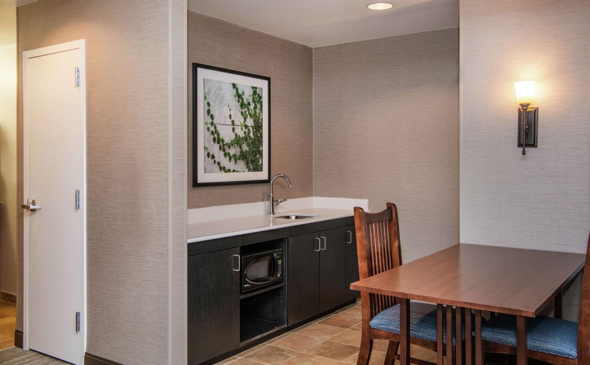 Hampton Inn & Suites Rochester/Victor gallery photo in Victor — image 20