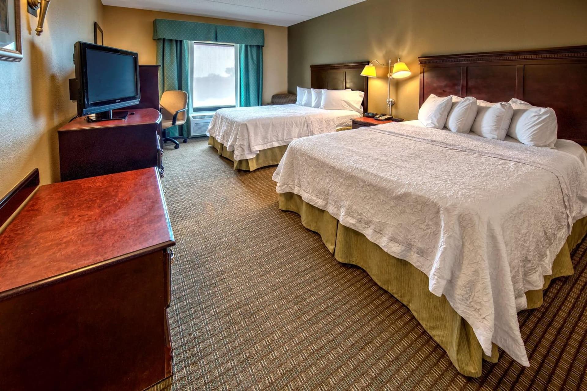 Hampton Inn Rochester - Irondequoit gallery photo in Rochester, NY — image 21