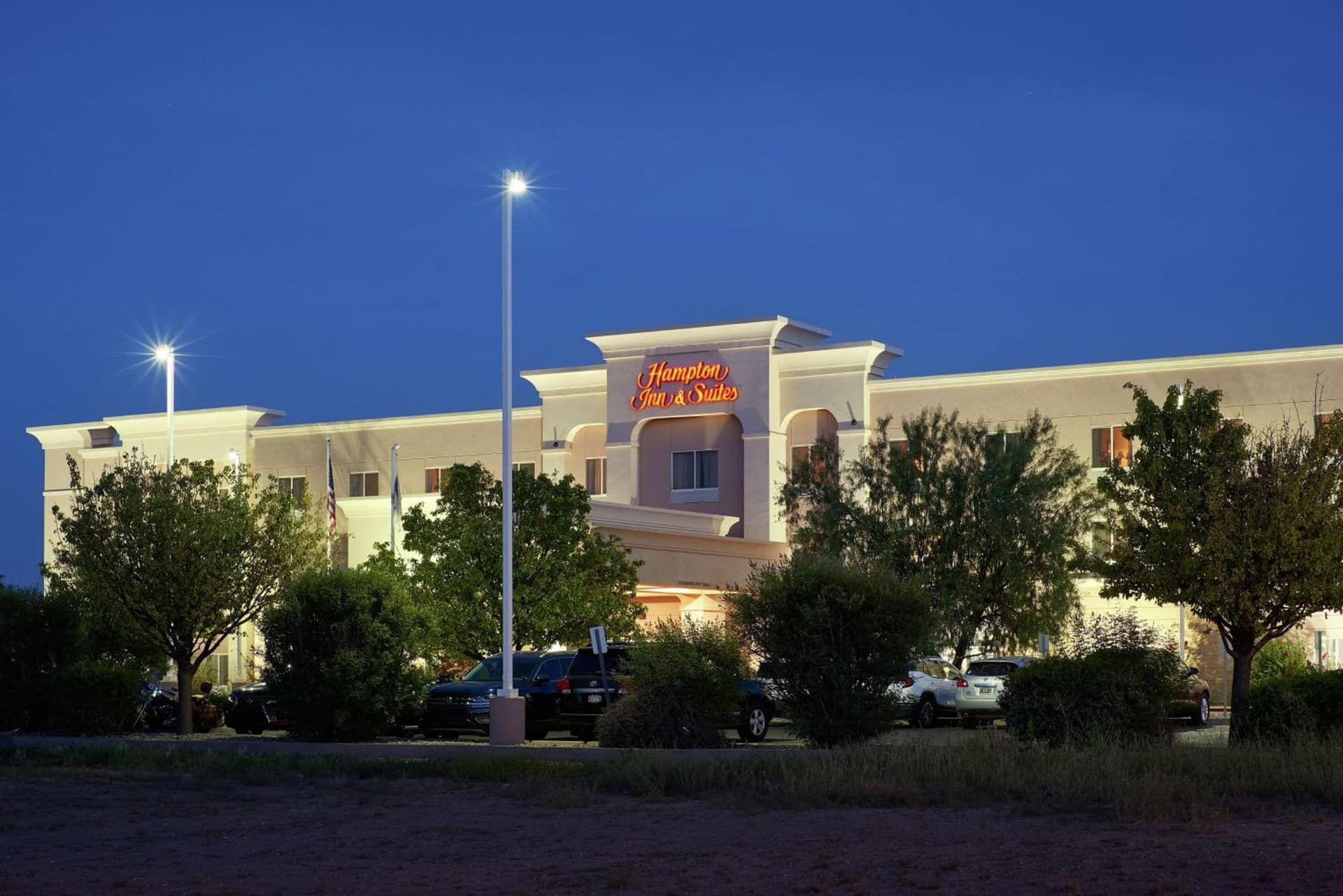 Hampton Inn & Suites Roswell interior in Roswell, NM — gallery photo 2
