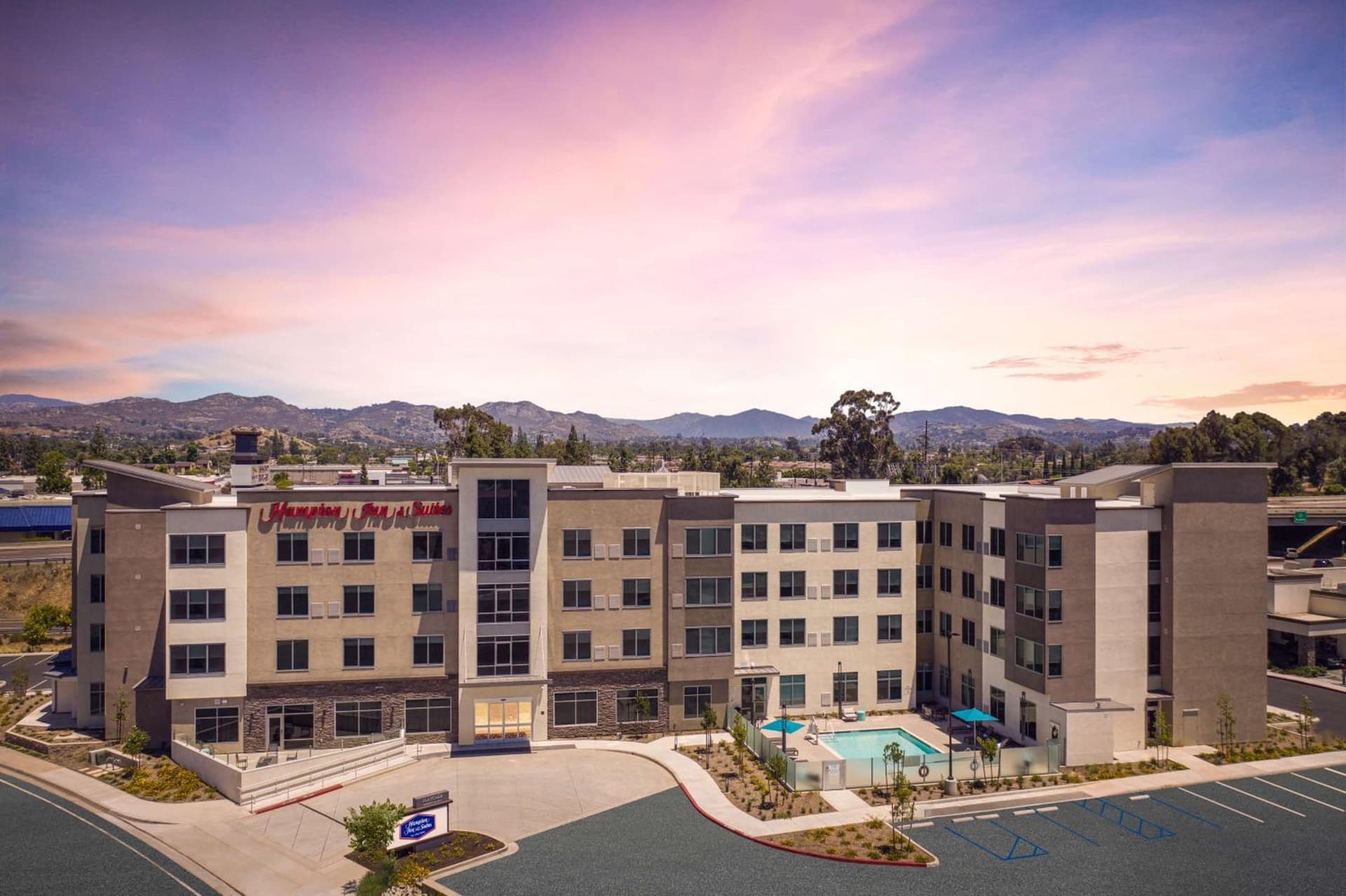 Hampton Inn & Suites El Cajon San Diego interior in El Cajon, CA — gallery photo 2