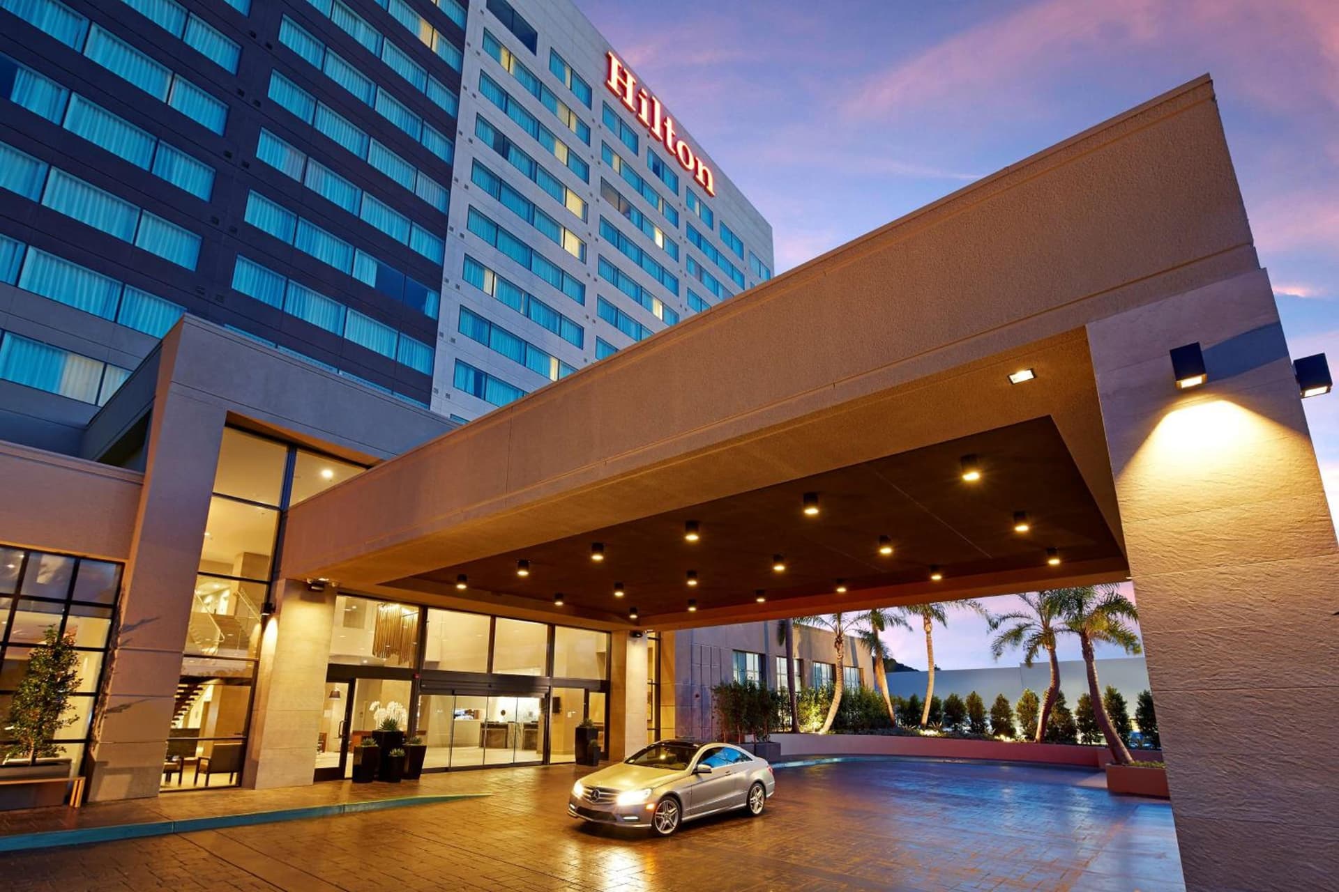 Hilton San Diego Mission Valley interior in San Diego, CA — gallery photo 2