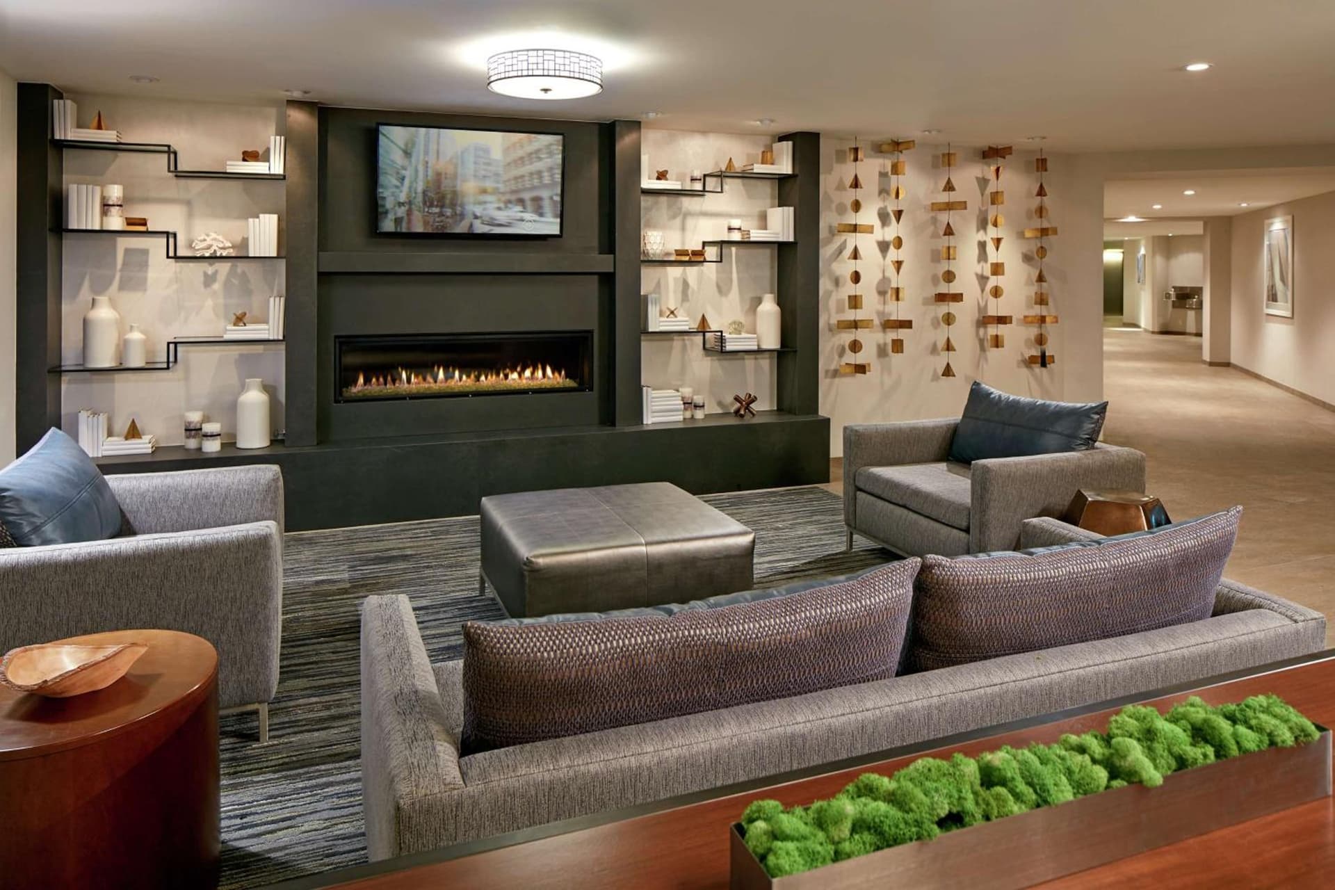 Hilton Garden Inn San Diego Mission Valley/Stadium interior in San Diego, CA — gallery photo 2