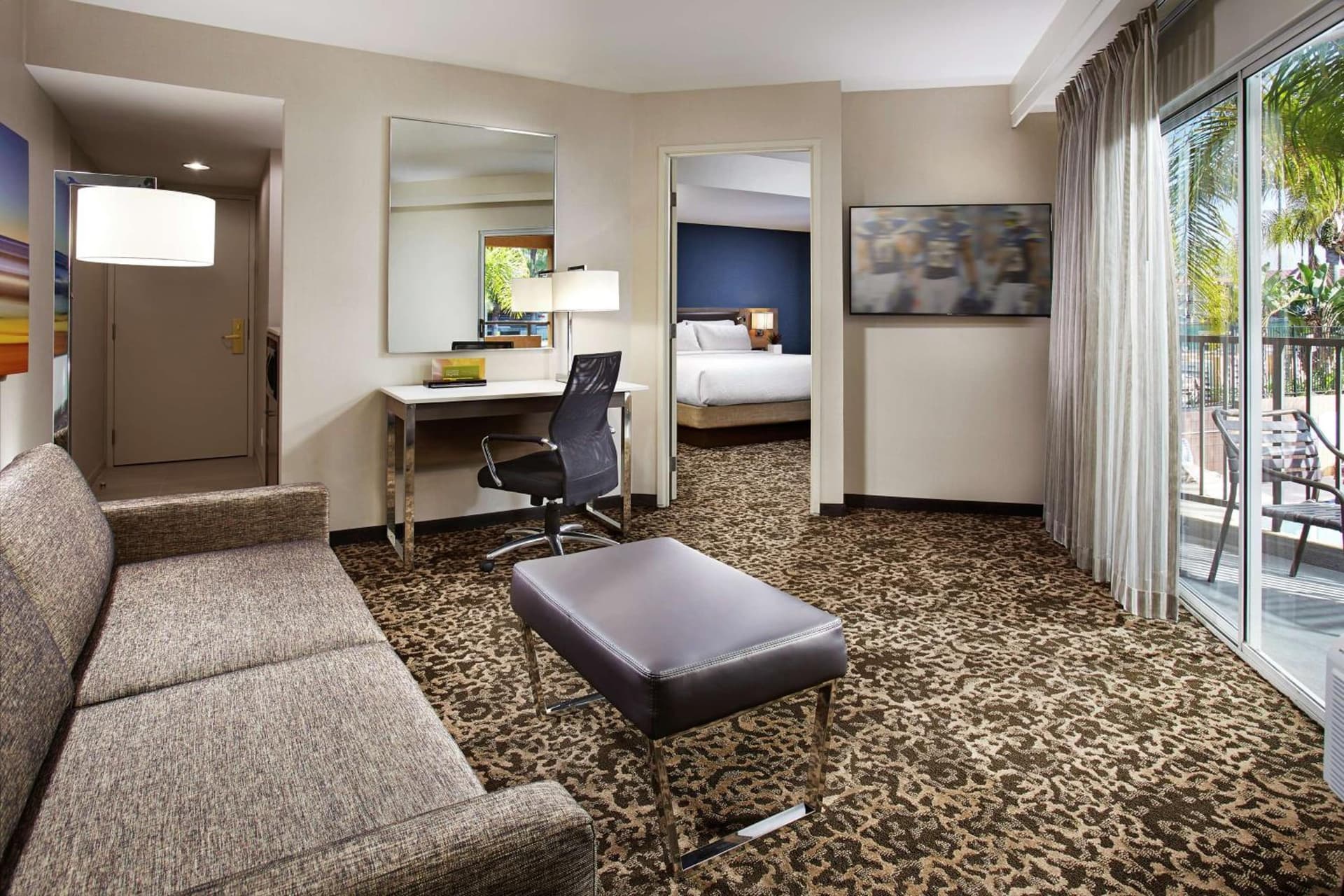 Hilton Garden Inn San Diego Mission Valley/Stadium gallery photo in San Diego, CA — image 7