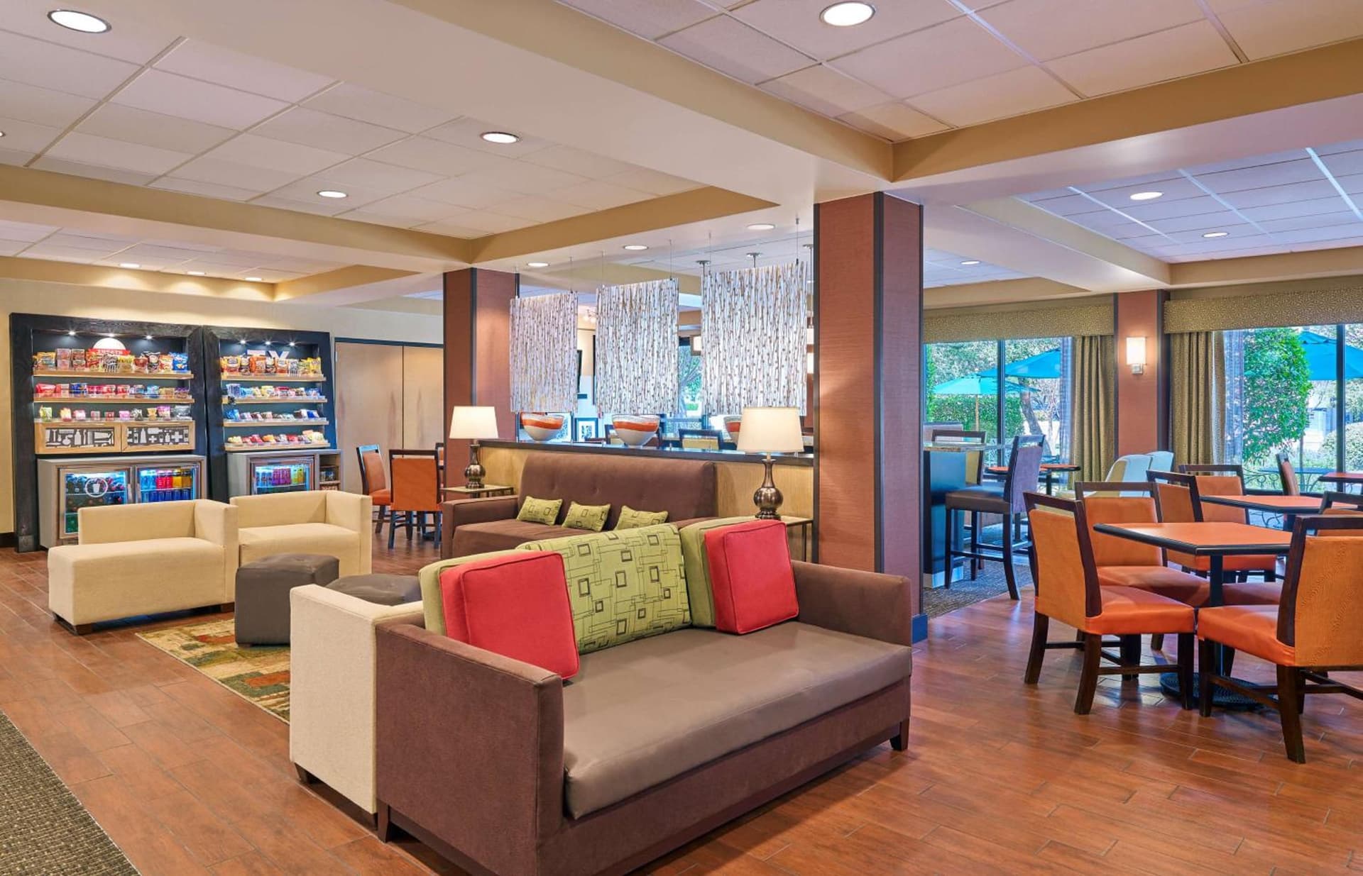 Hampton Inn San Antonio Stone Oak interior in San Antonio, TX — gallery photo 2