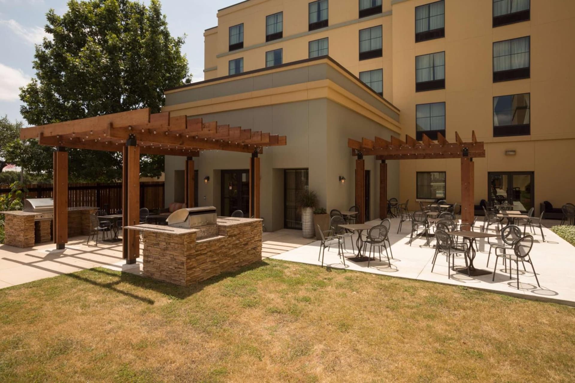 Homewood Suites by Hilton San Antonio North interior in San Antonio, TX — gallery photo 2
