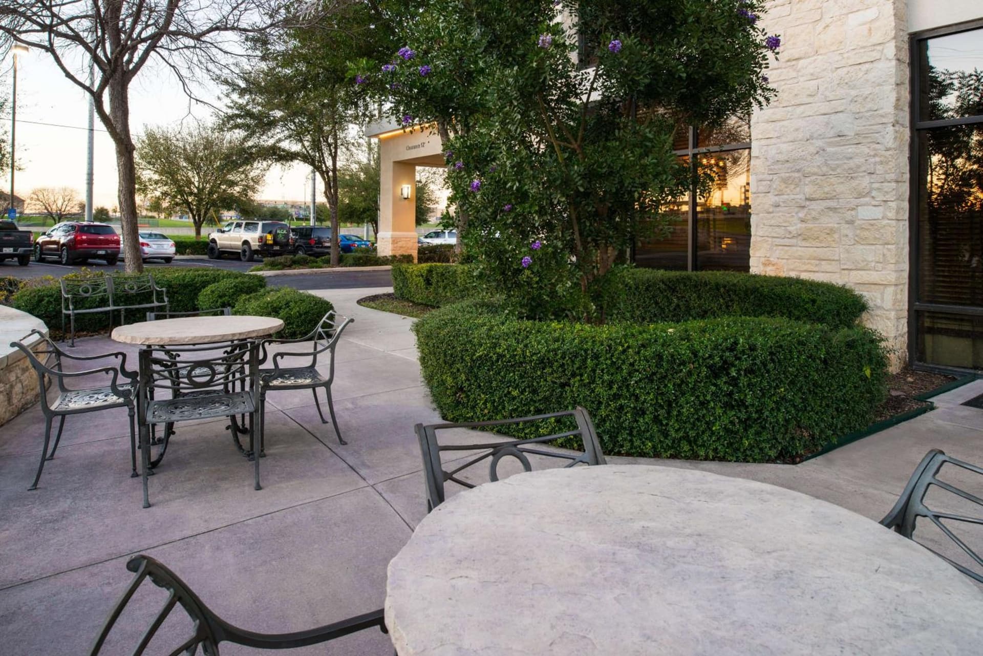Hampton Inn and Suites Schertz interior in Schertz, TX — gallery photo 2
