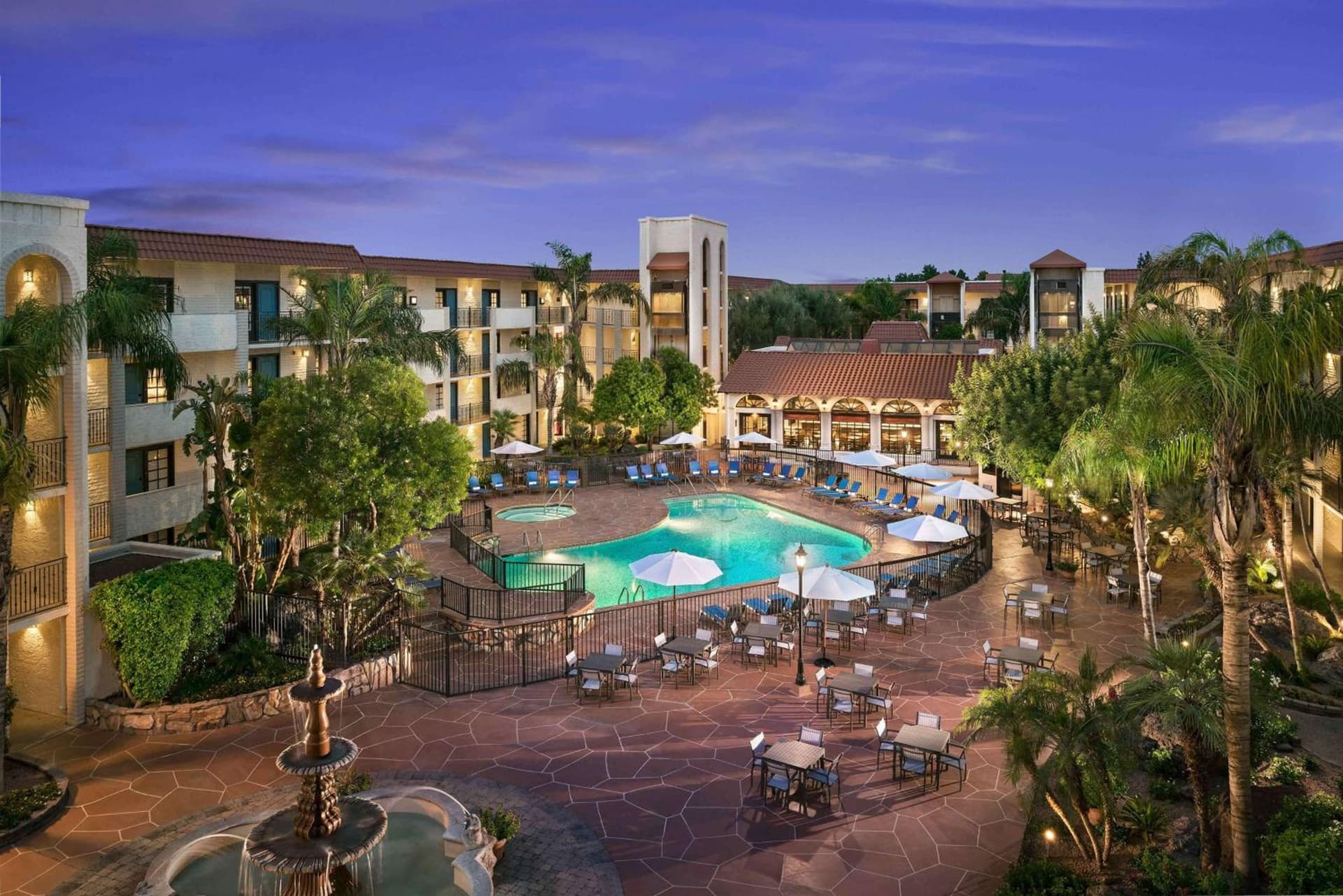 Embassy Suites by Hilton Scottsdale Resort interior in Scottsdale, AZ — gallery photo 2