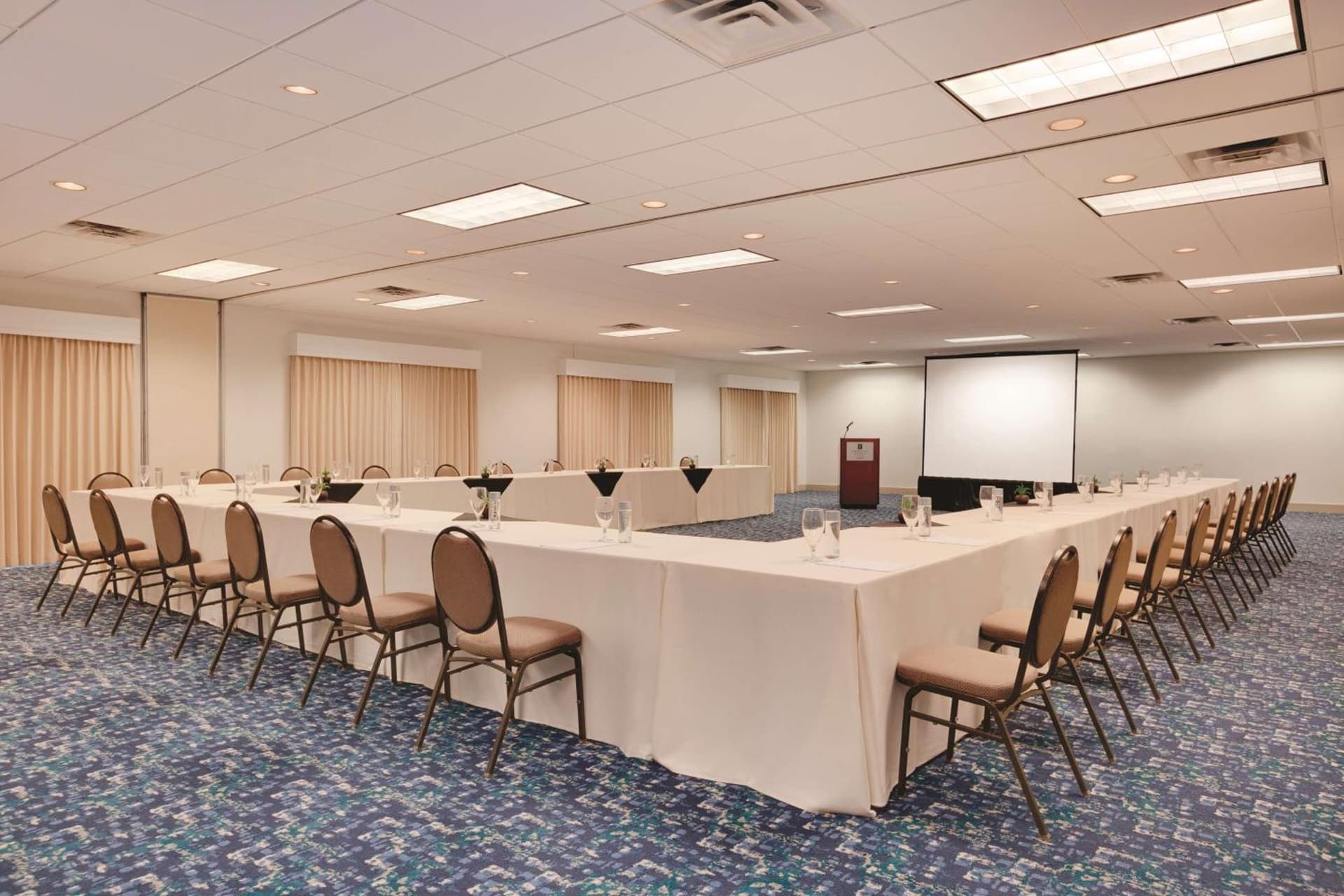 Embassy Suites by Hilton Scottsdale Resort gallery photo in Scottsdale, AZ — image 16
