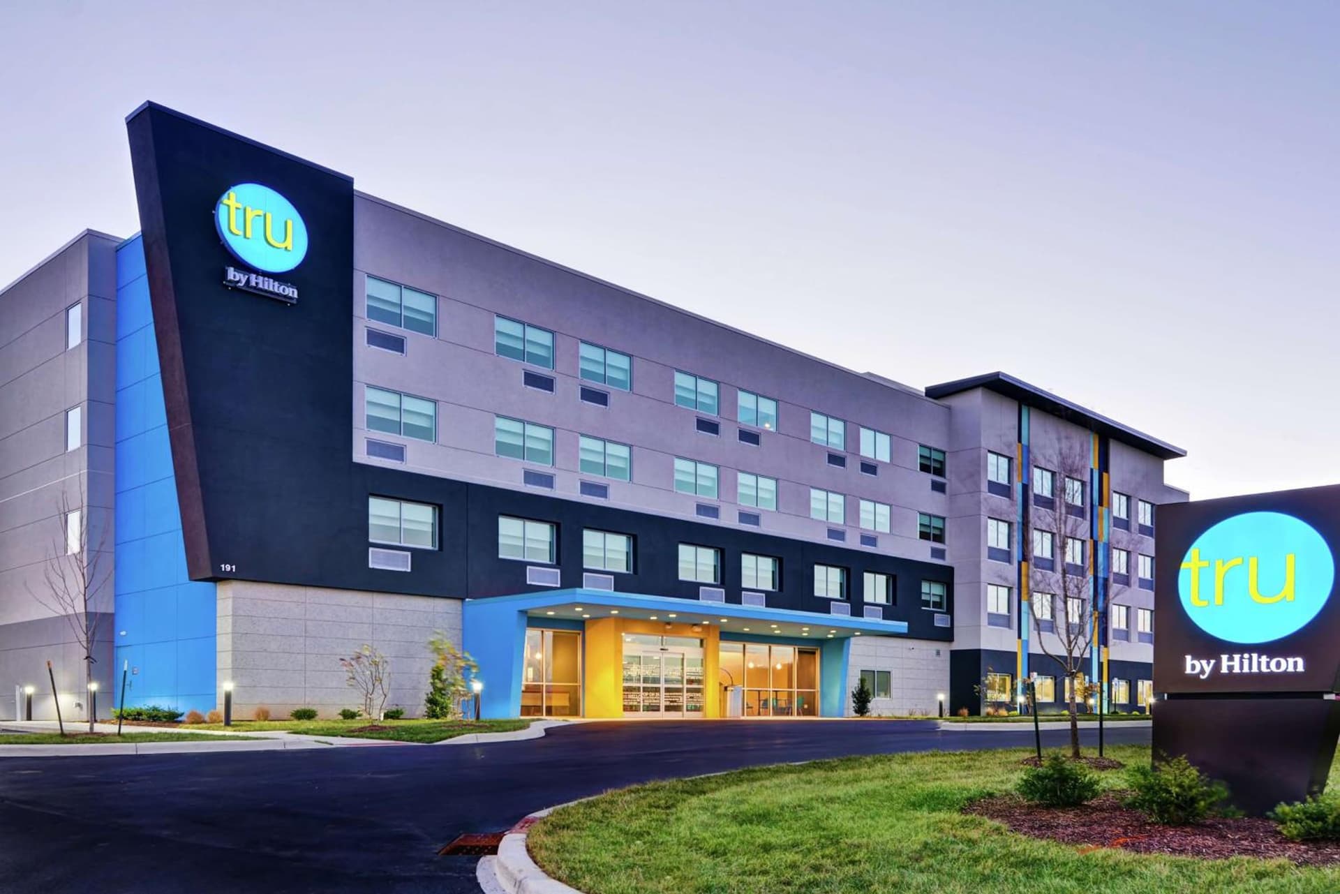 Tru By Hilton Shepherdsville Louisville South interior in Shepherdsville, KY — gallery photo 2