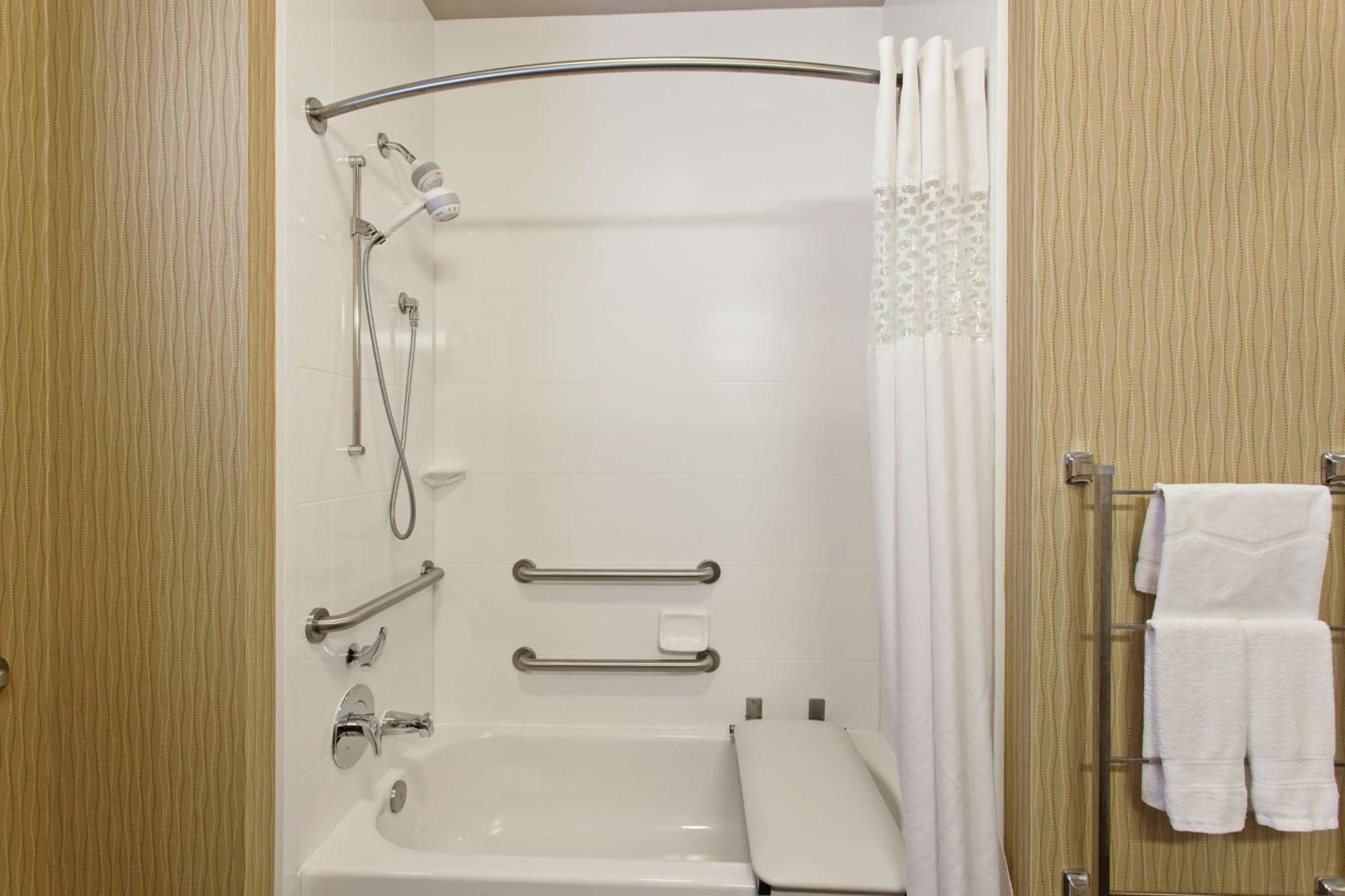 Hampton Inn Seattle/Everett Downtown gallery photo in Everett, WA — image 23