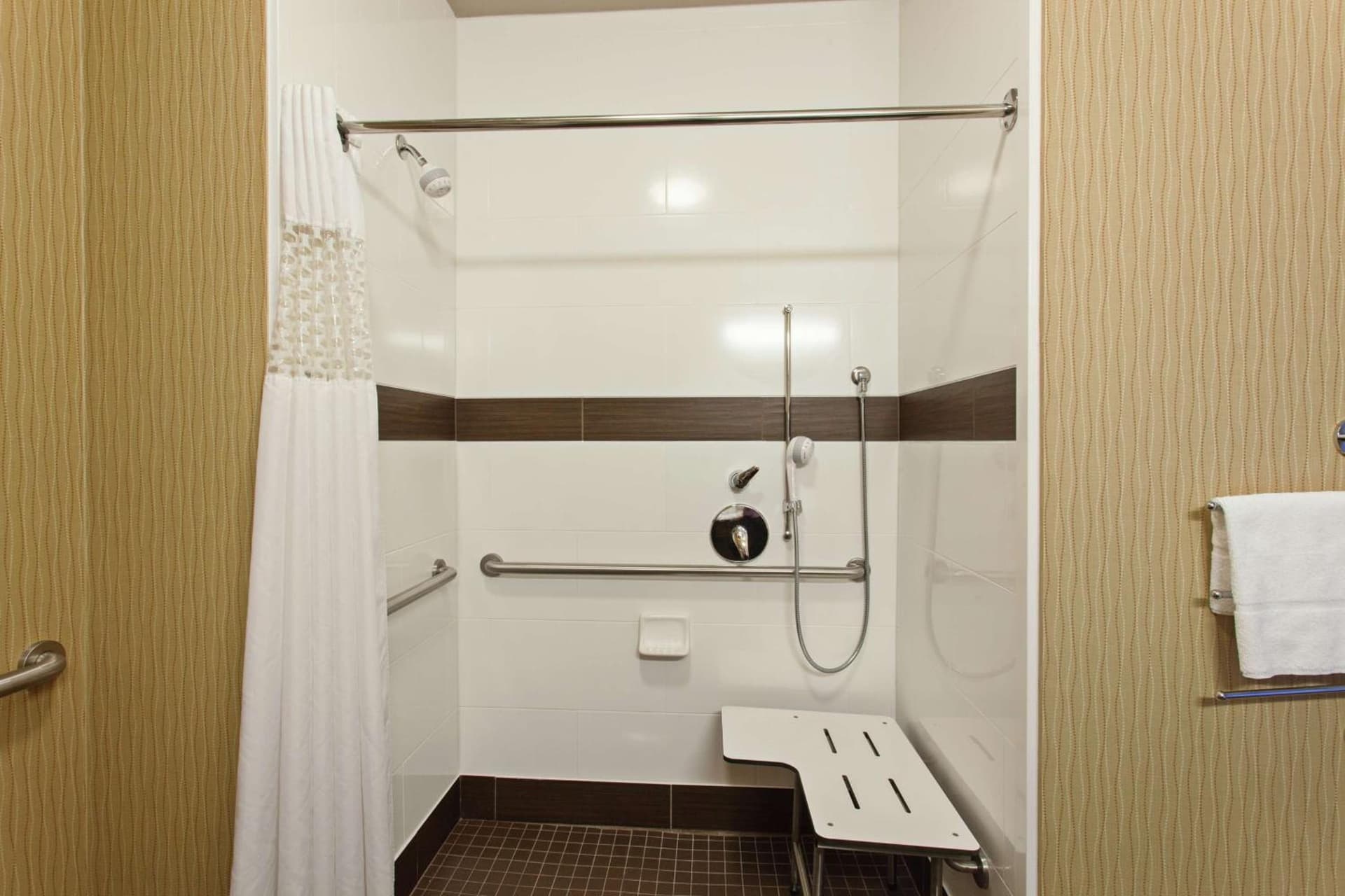Hampton Inn Seattle/Everett Downtown gallery photo in Everett, WA — image 25