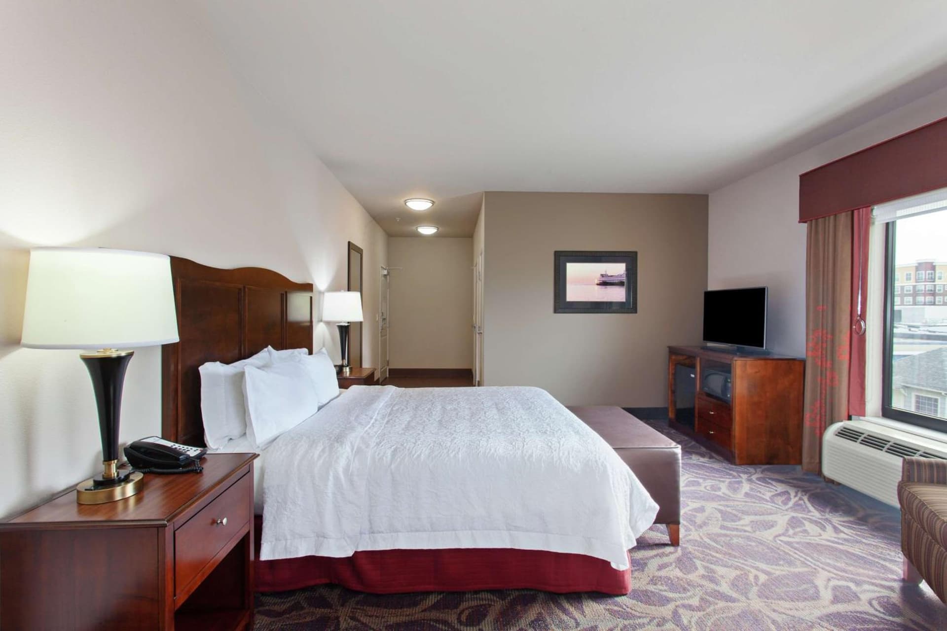 Hampton Inn Seattle/Everett Downtown interior in Everett, WA — gallery photo 2