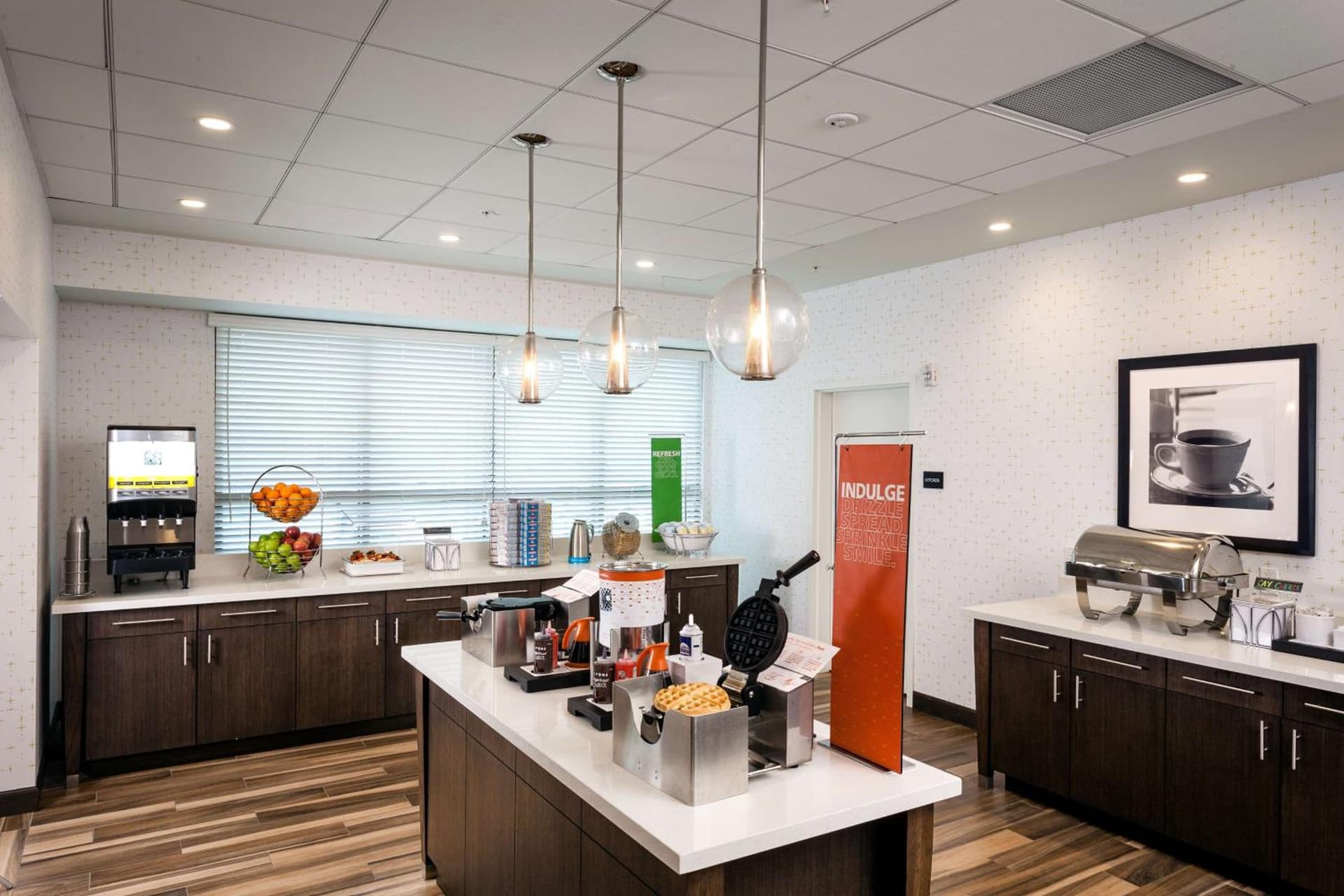 Hampton Inn & Suites by Hilton Seattle/Northgate gallery photo in Seattle, WA — image 32