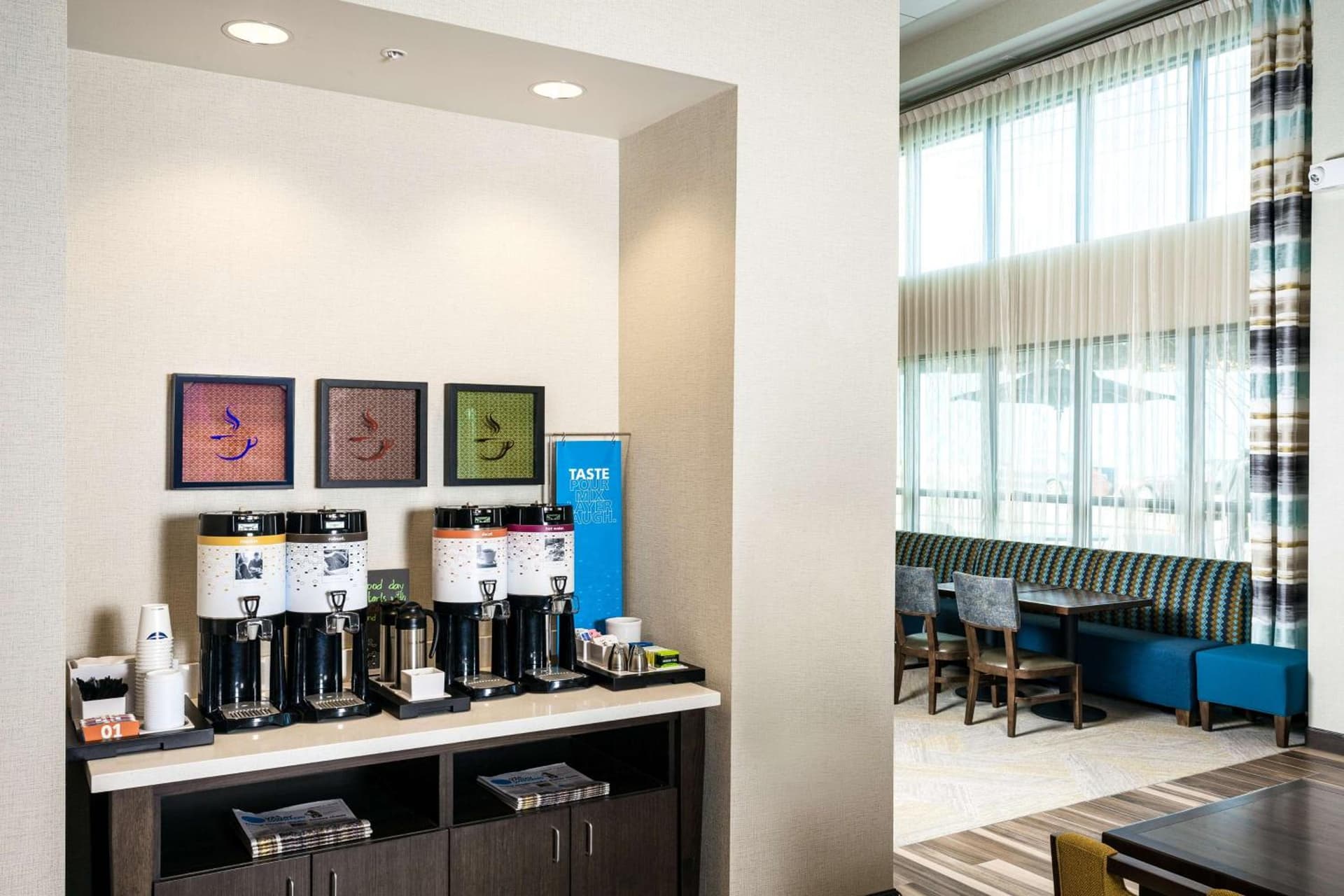 Hampton Inn & Suites by Hilton Seattle/Northgate gallery photo in Seattle, WA — image 23