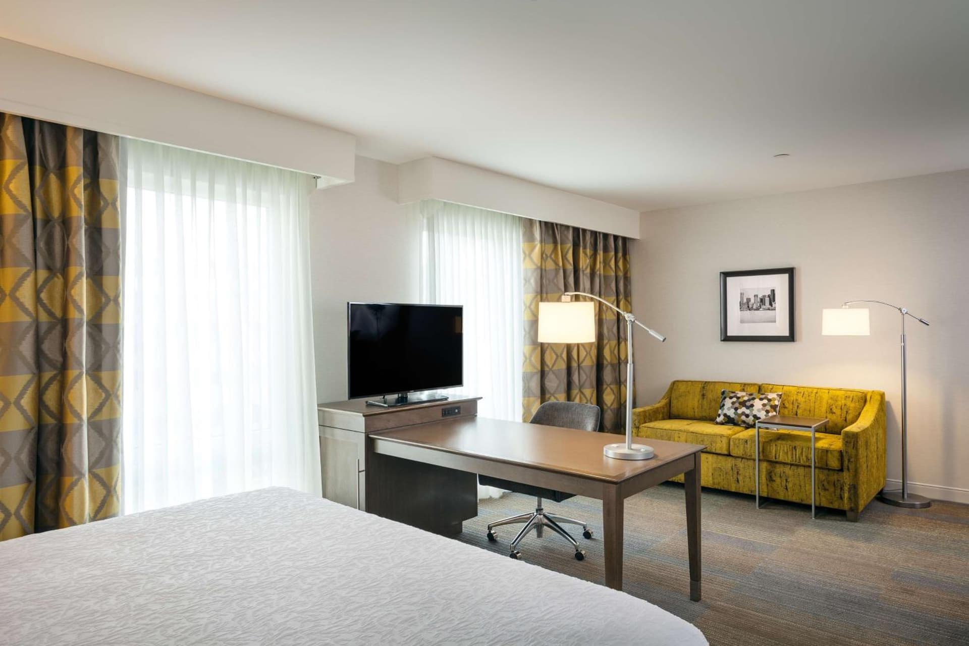 Hampton Inn & Suites by Hilton Seattle/Northgate gallery photo in Seattle, WA — image 25