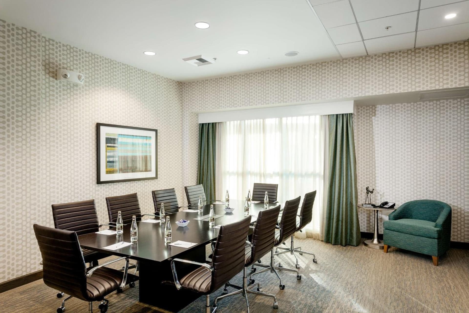 Hampton Inn & Suites by Hilton Seattle/Northgate gallery photo in Seattle, WA — image 26