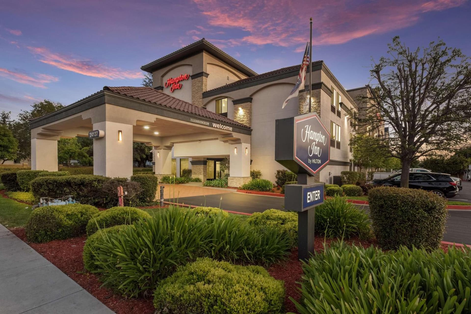 Hampton Inn Oakland-Hayward interior in Hayward, CA — gallery photo 2