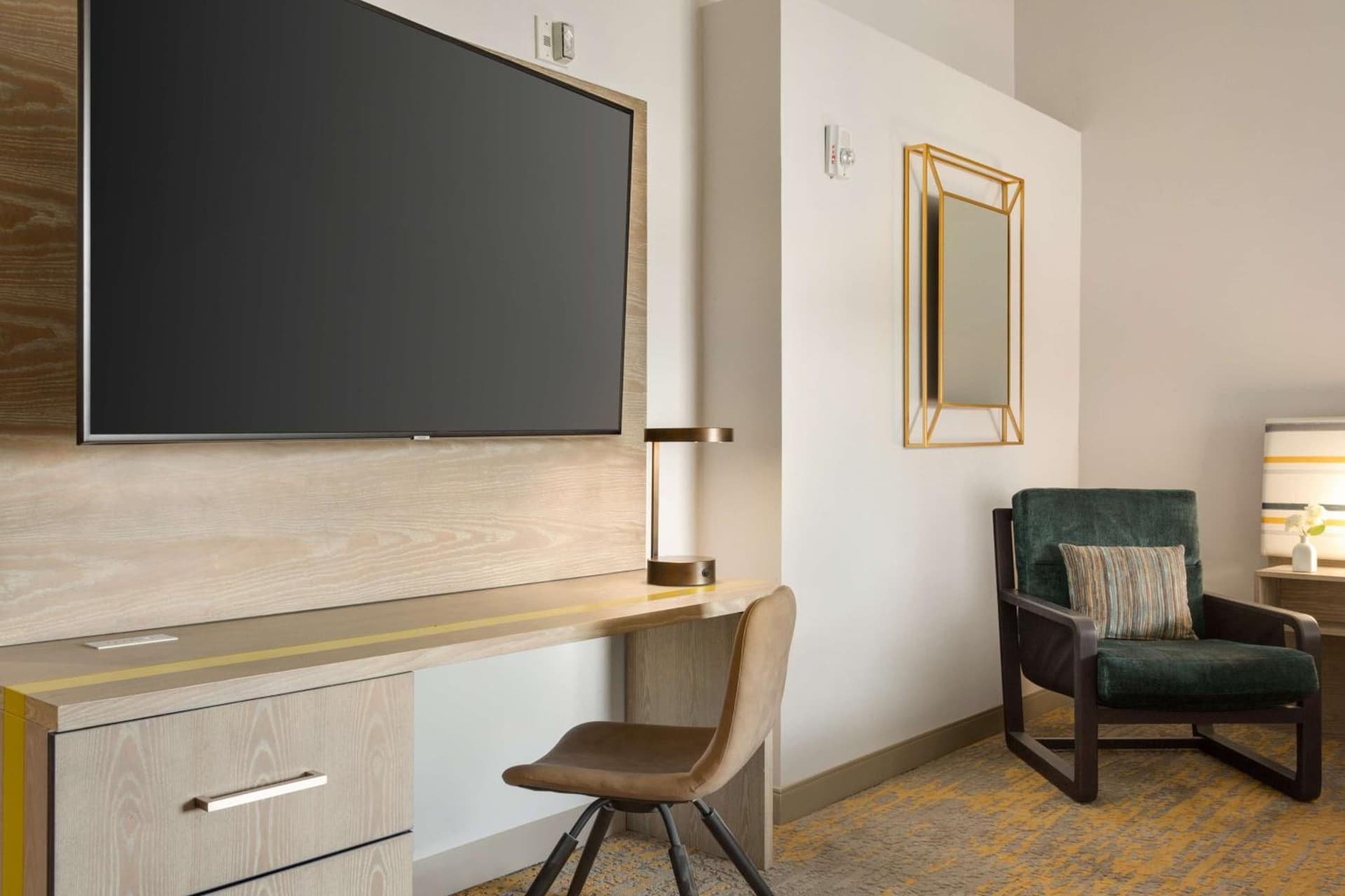 DoubleTree by Hilton Campbell - Pruneyard Plaza gallery photo in Campbell, CA — image 8