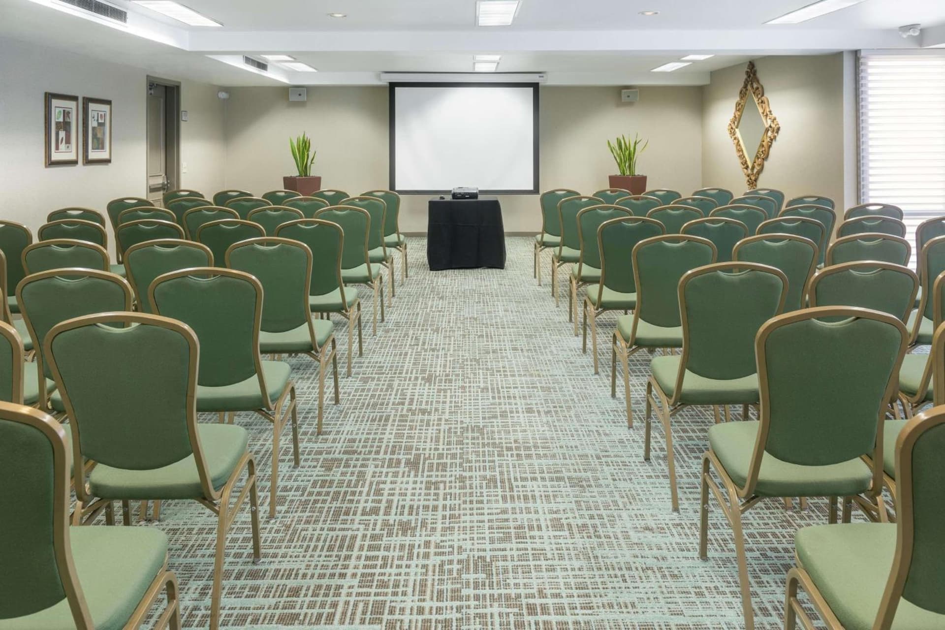 DoubleTree by Hilton Campbell - Pruneyard Plaza gallery photo in Campbell, CA — image 13