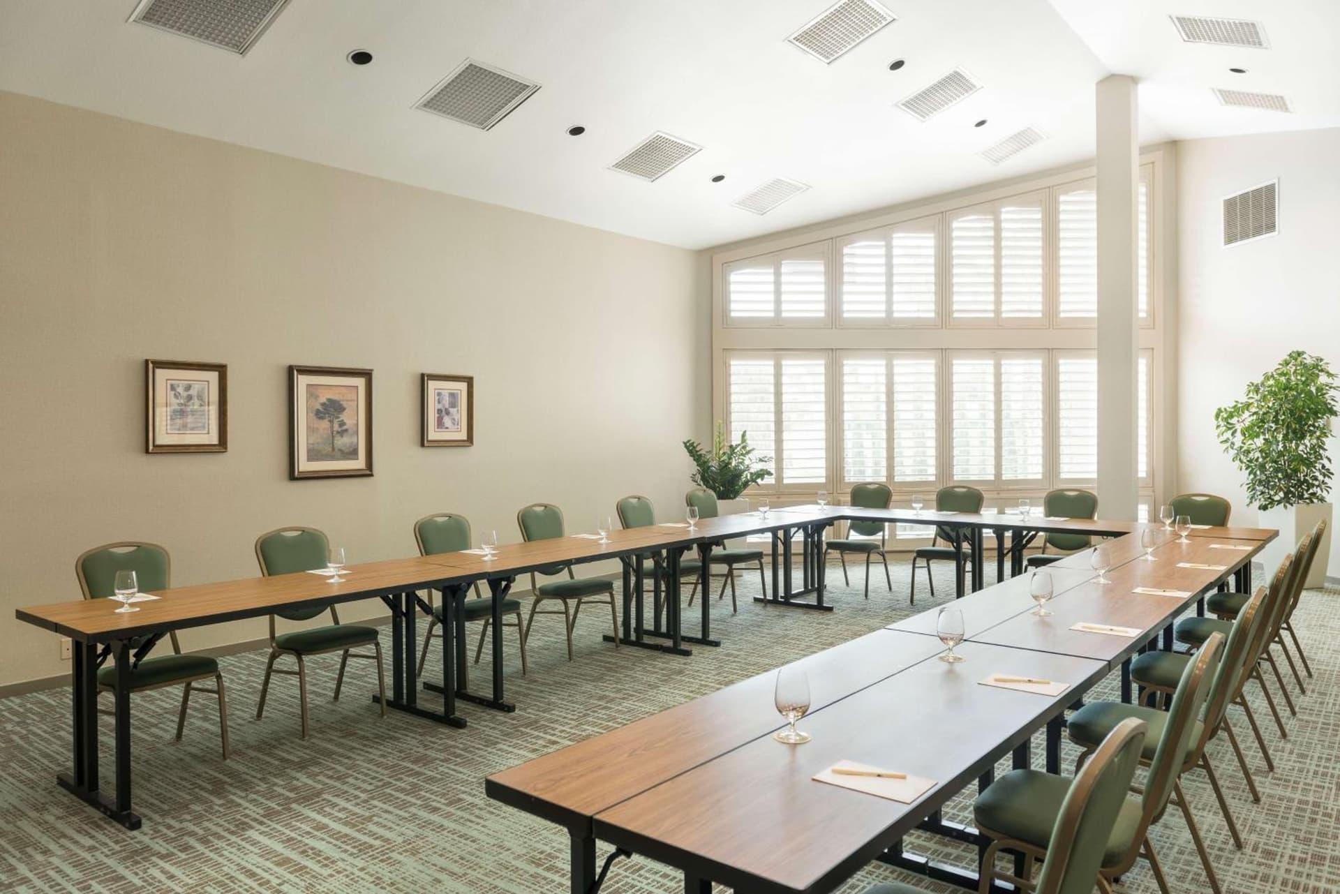 DoubleTree by Hilton Campbell - Pruneyard Plaza gallery photo in Campbell, CA — image 36