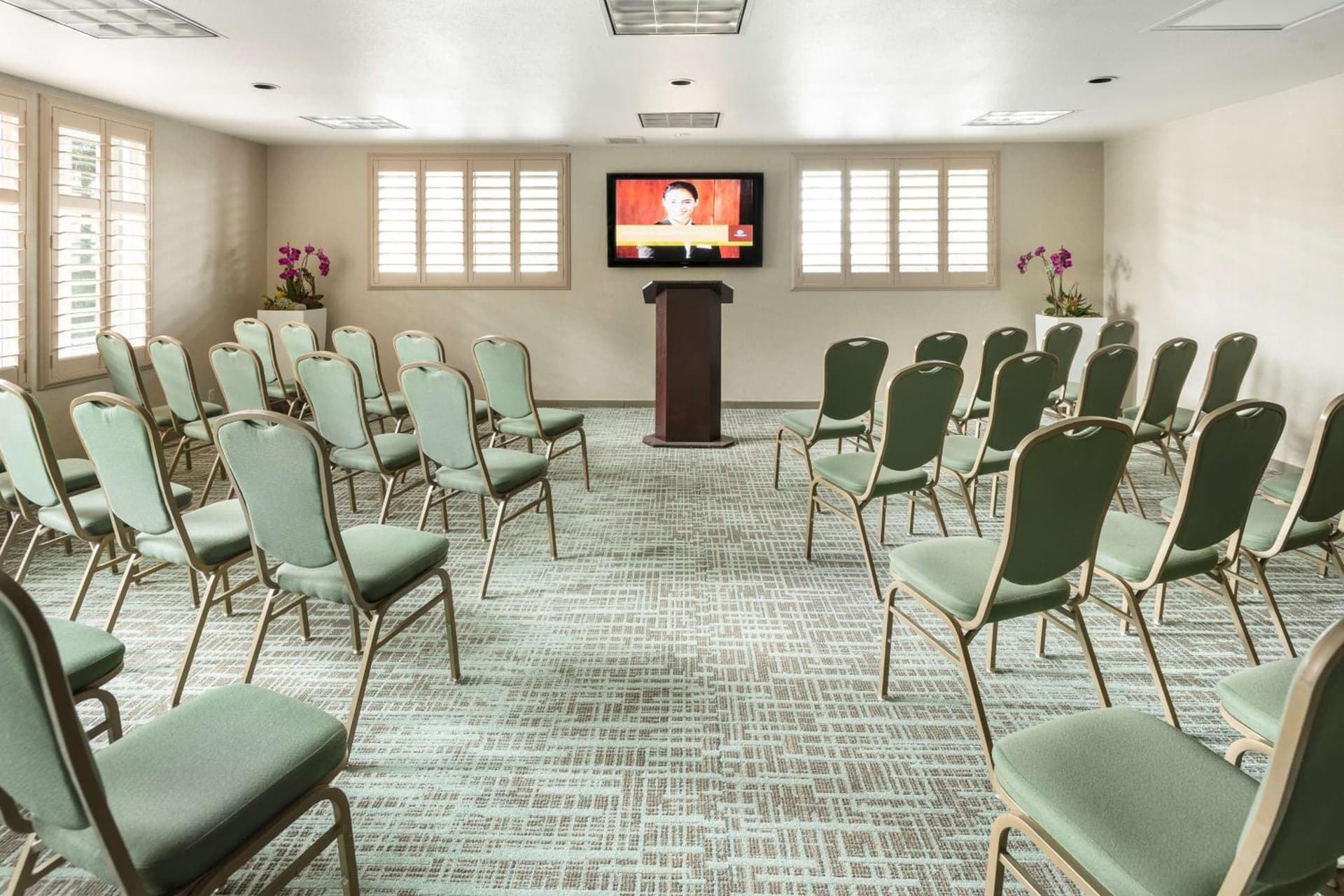 DoubleTree by Hilton Campbell - Pruneyard Plaza gallery photo in Campbell, CA — image 7