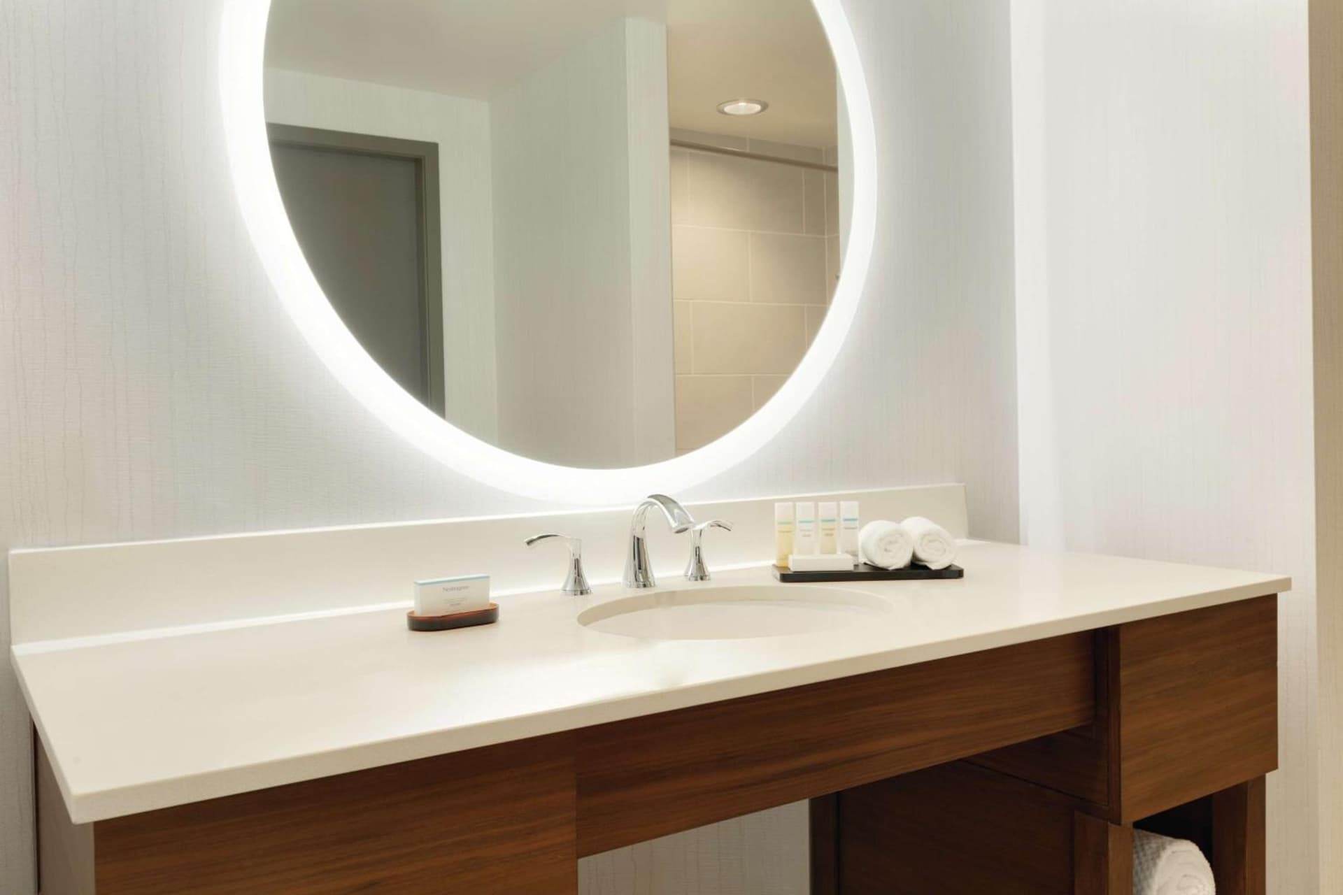 Embassy Suites By Hilton South Jordan Salt Lake City gallery photo in South Jordan, UT — image 41