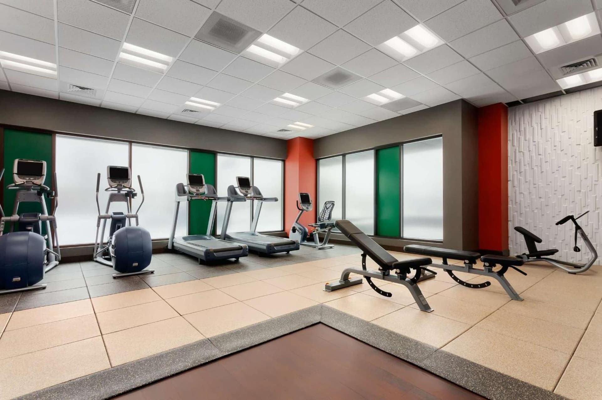 Embassy Suites by Hilton Salt Lake West Valley City gallery photo in West Valley City, UT — image 6