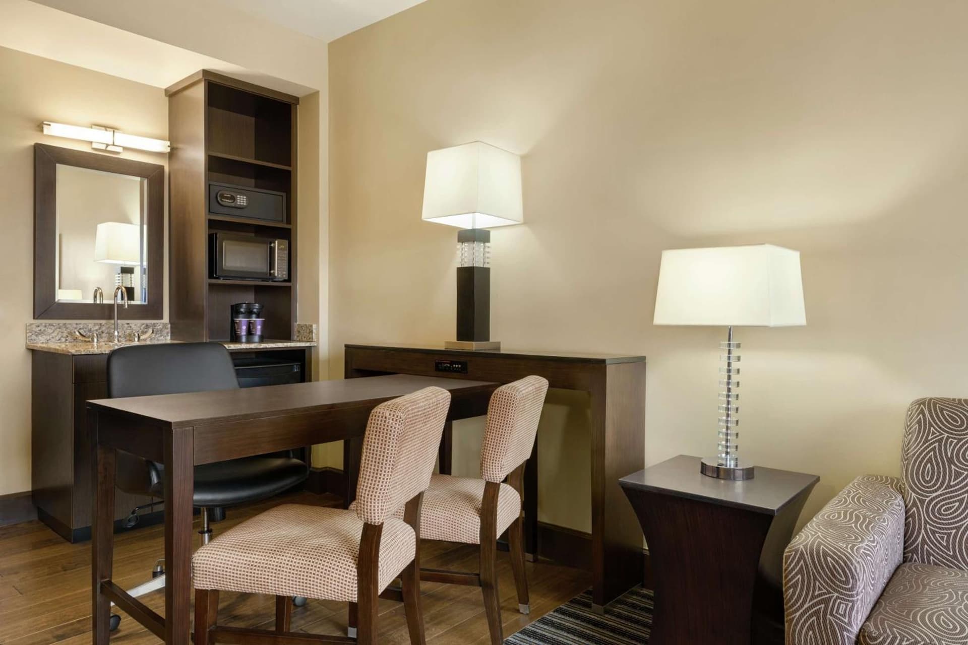 Embassy Suites by Hilton Salt Lake West Valley City gallery photo in West Valley City, UT — image 79