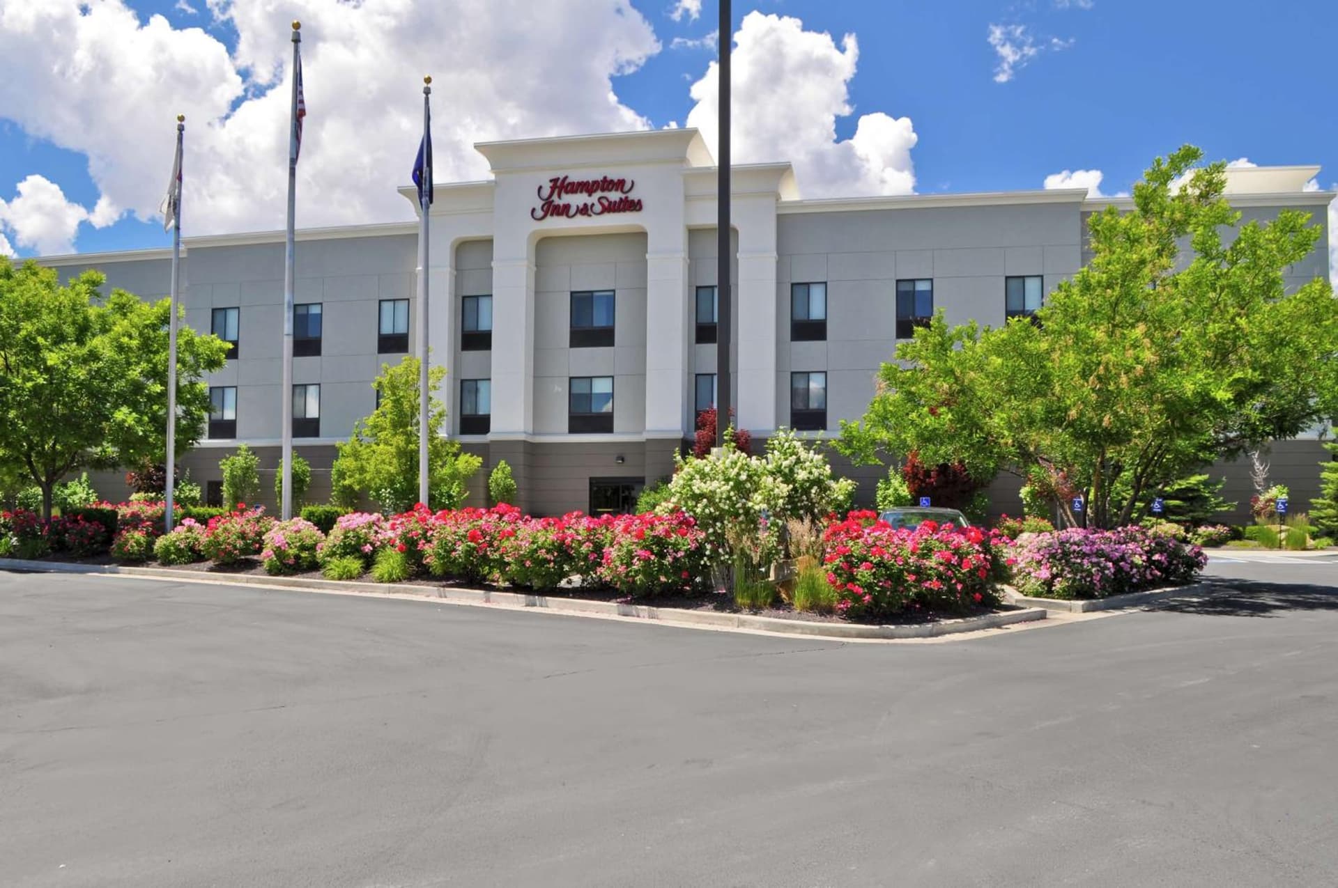 Hampton Inn & Suites Salt Lake City-West Jordan property views in West Jordan, UT — gallery photo 3