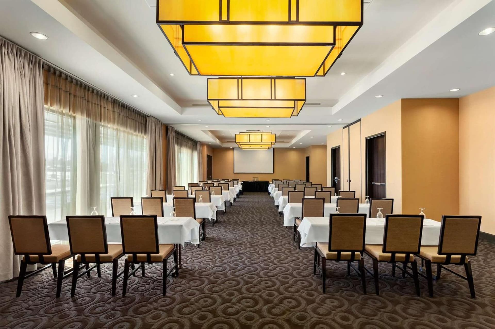 Embassy Suites by Hilton Salt Lake West Valley City gallery photo in West Valley City, UT — image 34