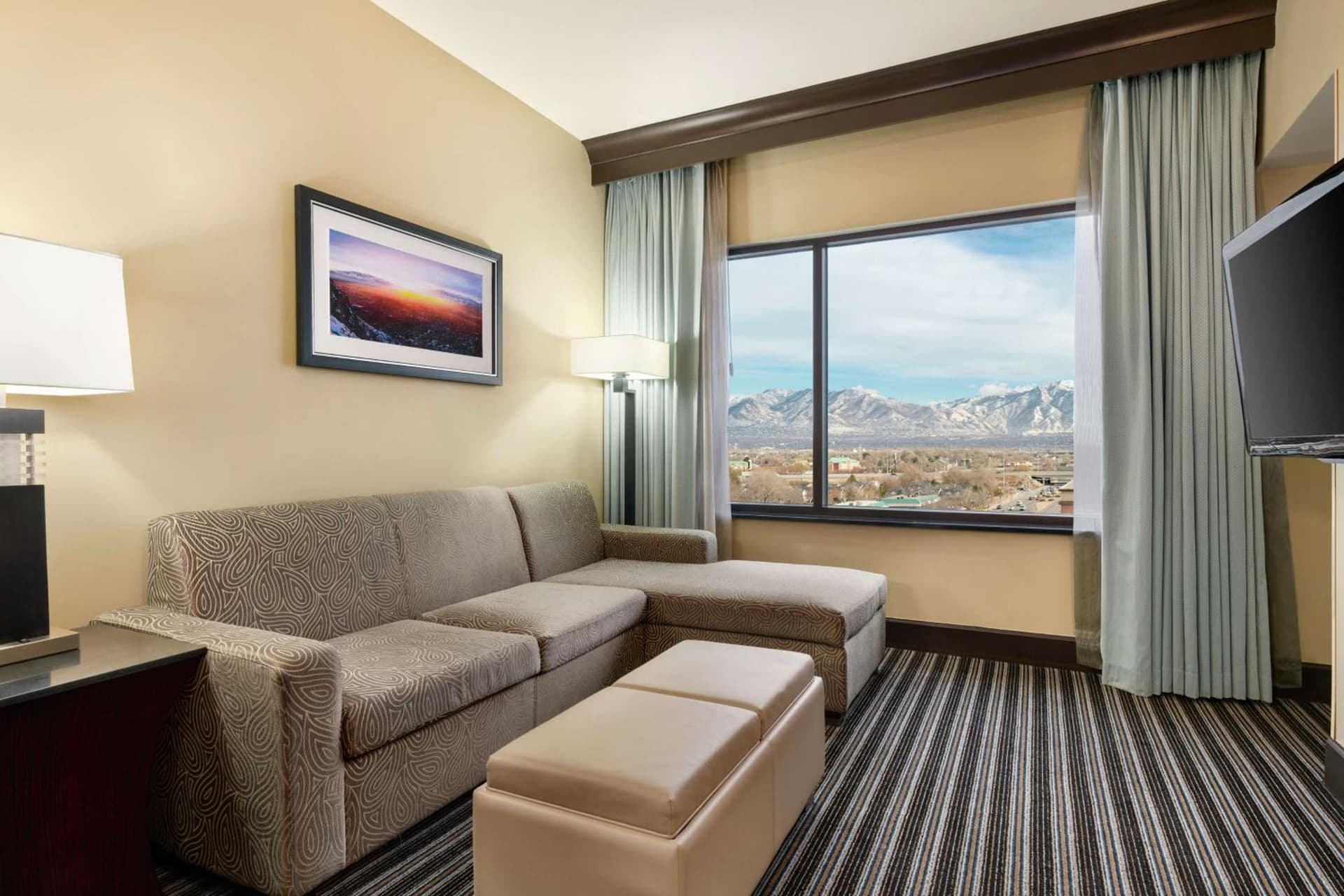 Embassy Suites by Hilton Salt Lake West Valley City gallery photo in West Valley City, UT — image 16
