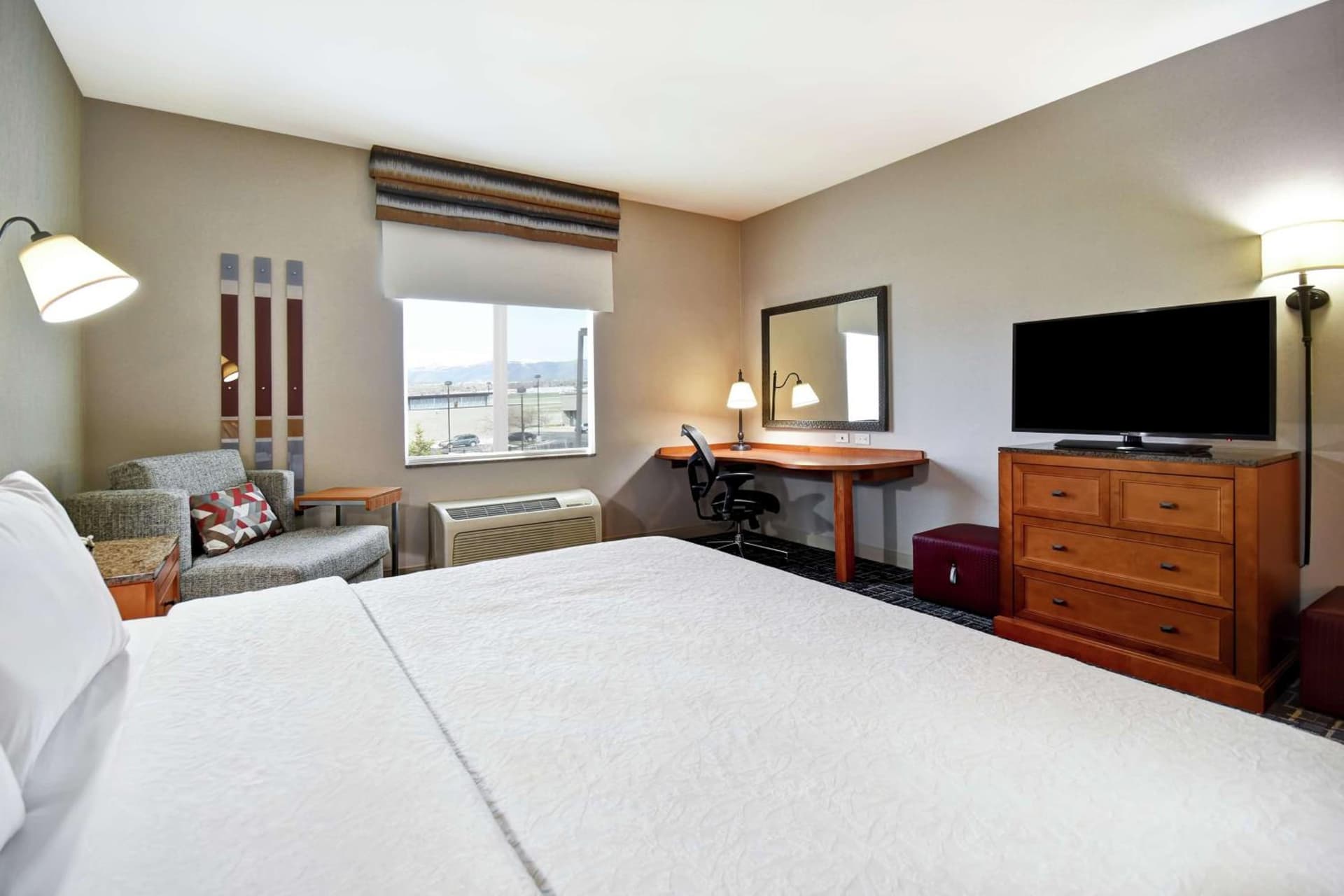 Hampton Inn & Suites Salt Lake City-West Jordan gallery photo in West Jordan, UT — image 19