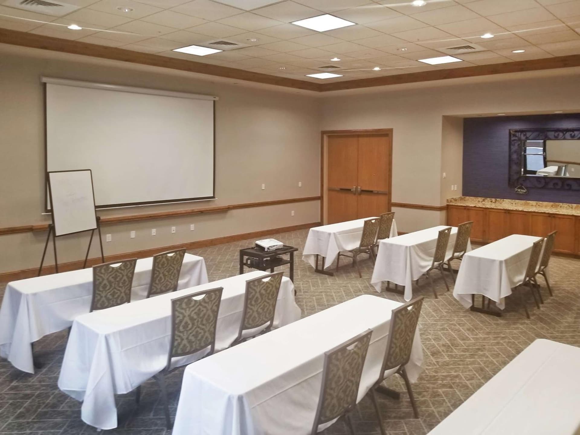 Hampton Inn & Suites Salt Lake City-West Jordan interior in West Jordan, UT — gallery photo 2