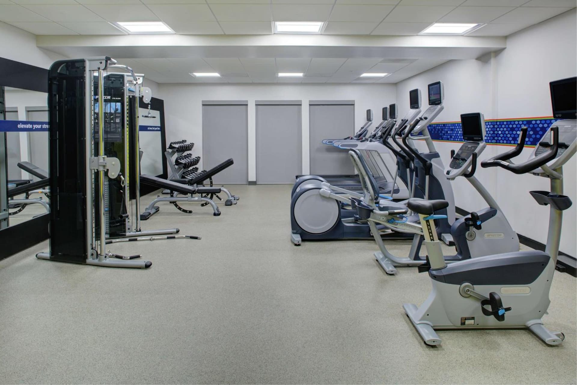 Hampton Inn & Suites Irvine/Orange County Airport interior in Irvine, CA — gallery photo 2