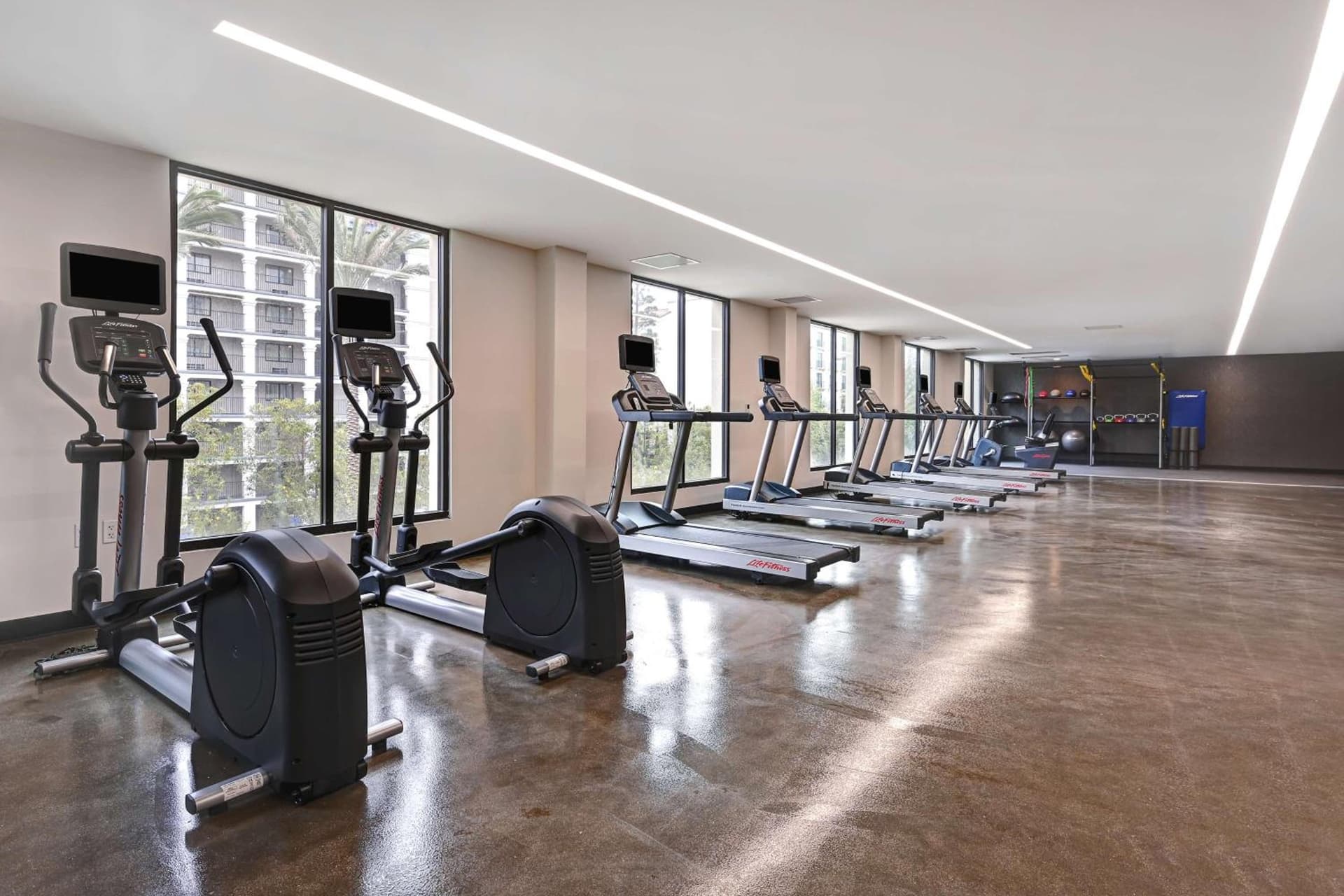 Hilton Garden Inn Anaheim Resort gallery photo in Anaheim, CA — image 24