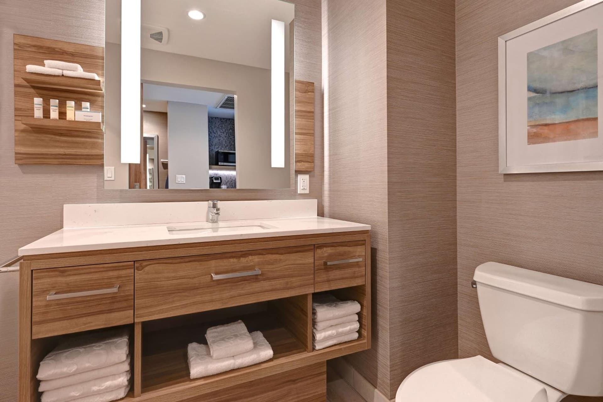 Hilton Garden Inn Anaheim Resort gallery photo in Anaheim, CA — image 16