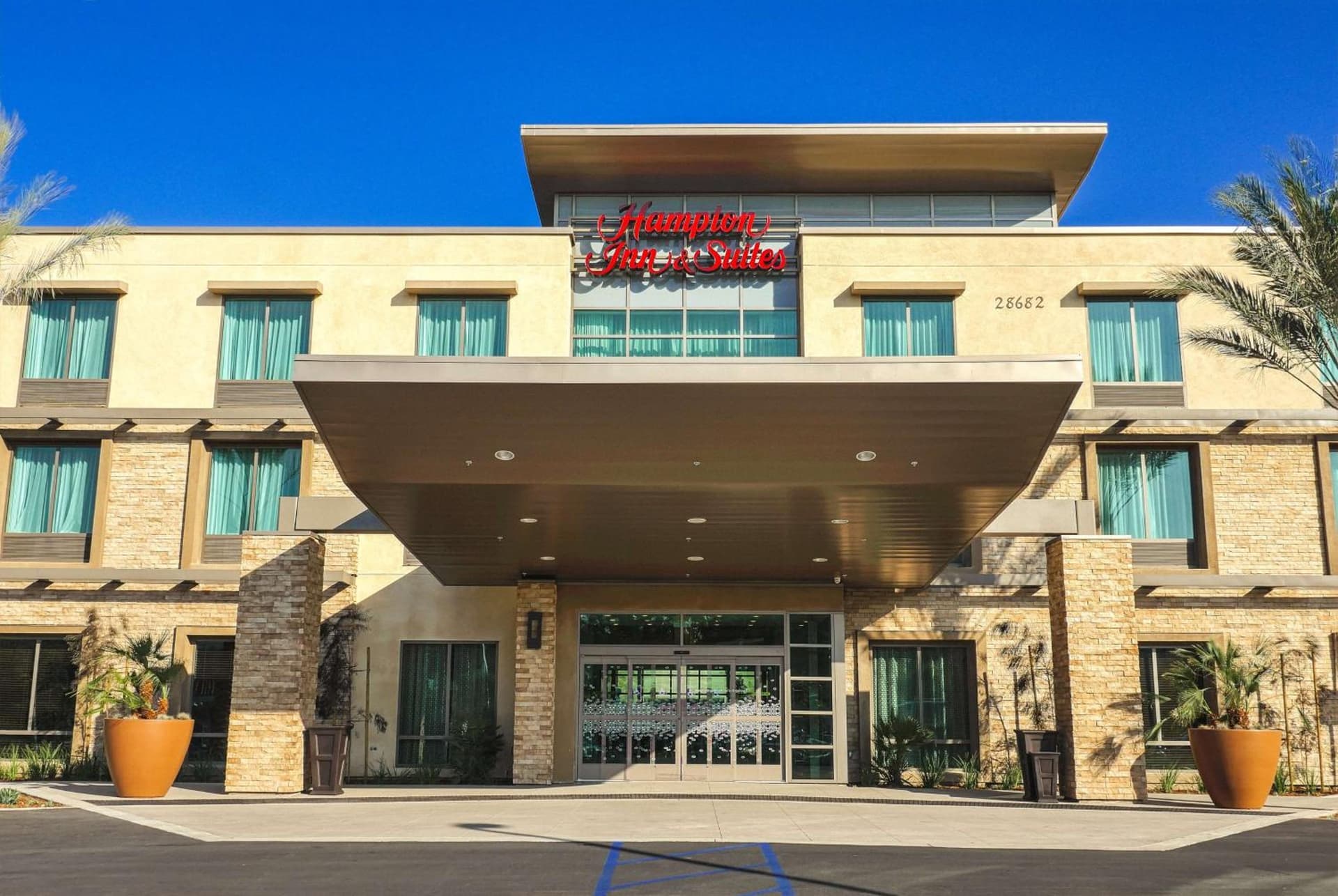 Hampton Inn & Suites by Hilton Mission Viejo Laguna San Juan Capistrano property views in Mission Viejo, CA — gallery photo 3