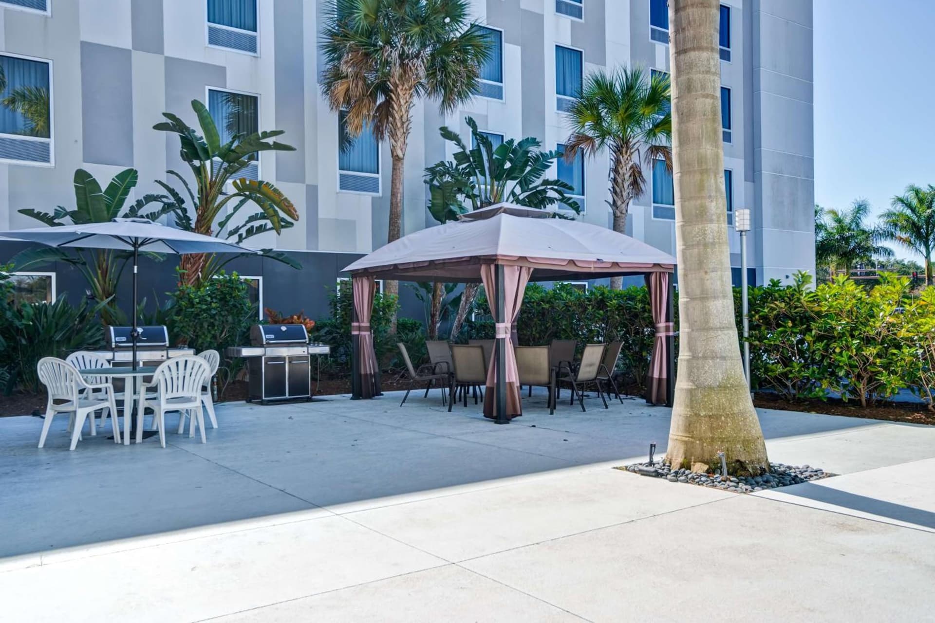 Hampton Inn & Suites Sarasota / Bradenton - Airport gallery photo in Sarasota, FL — image 112