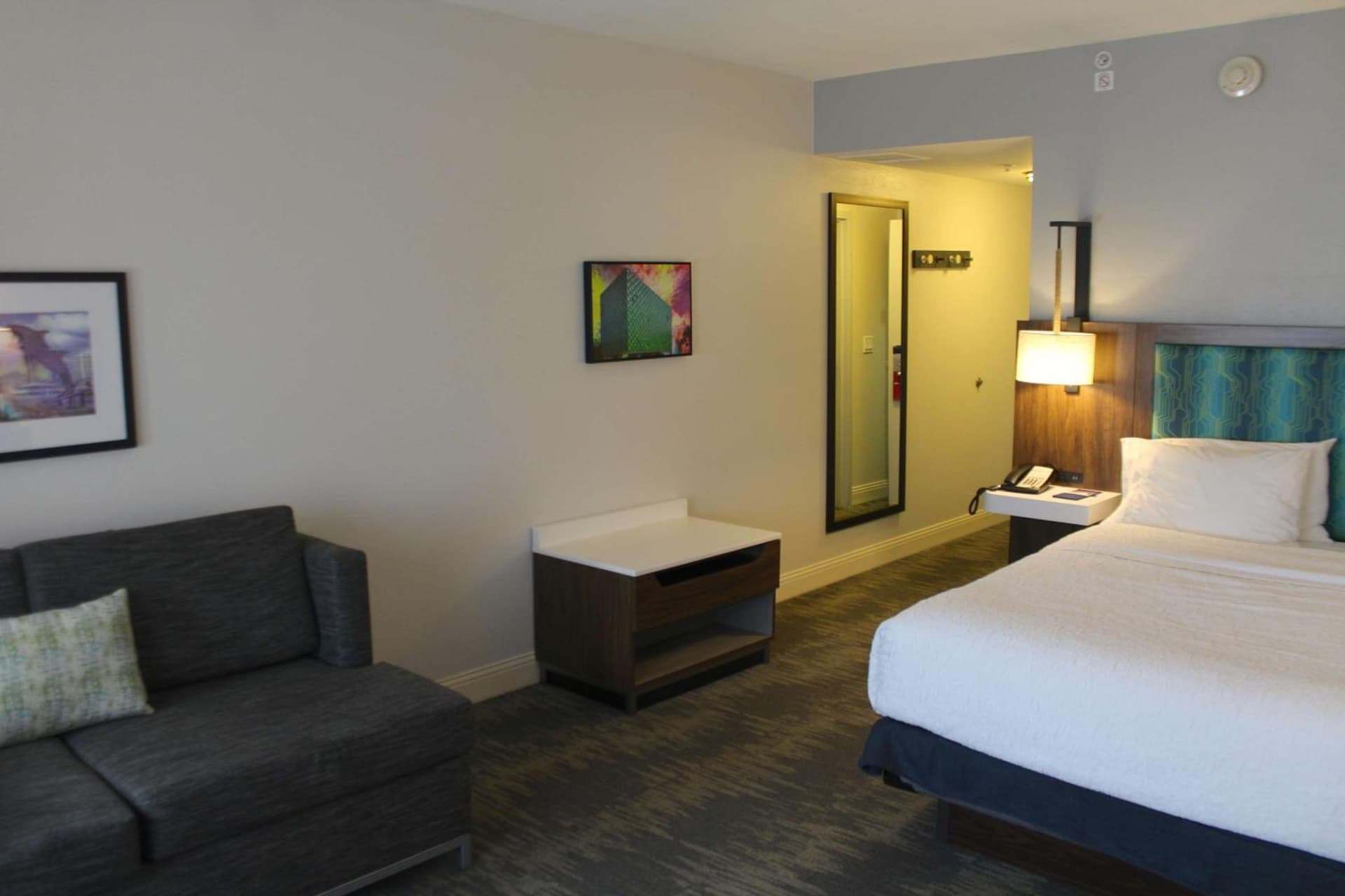Hampton Inn & Suites Sarasota / Bradenton - Airport gallery photo in Sarasota, FL — image 5