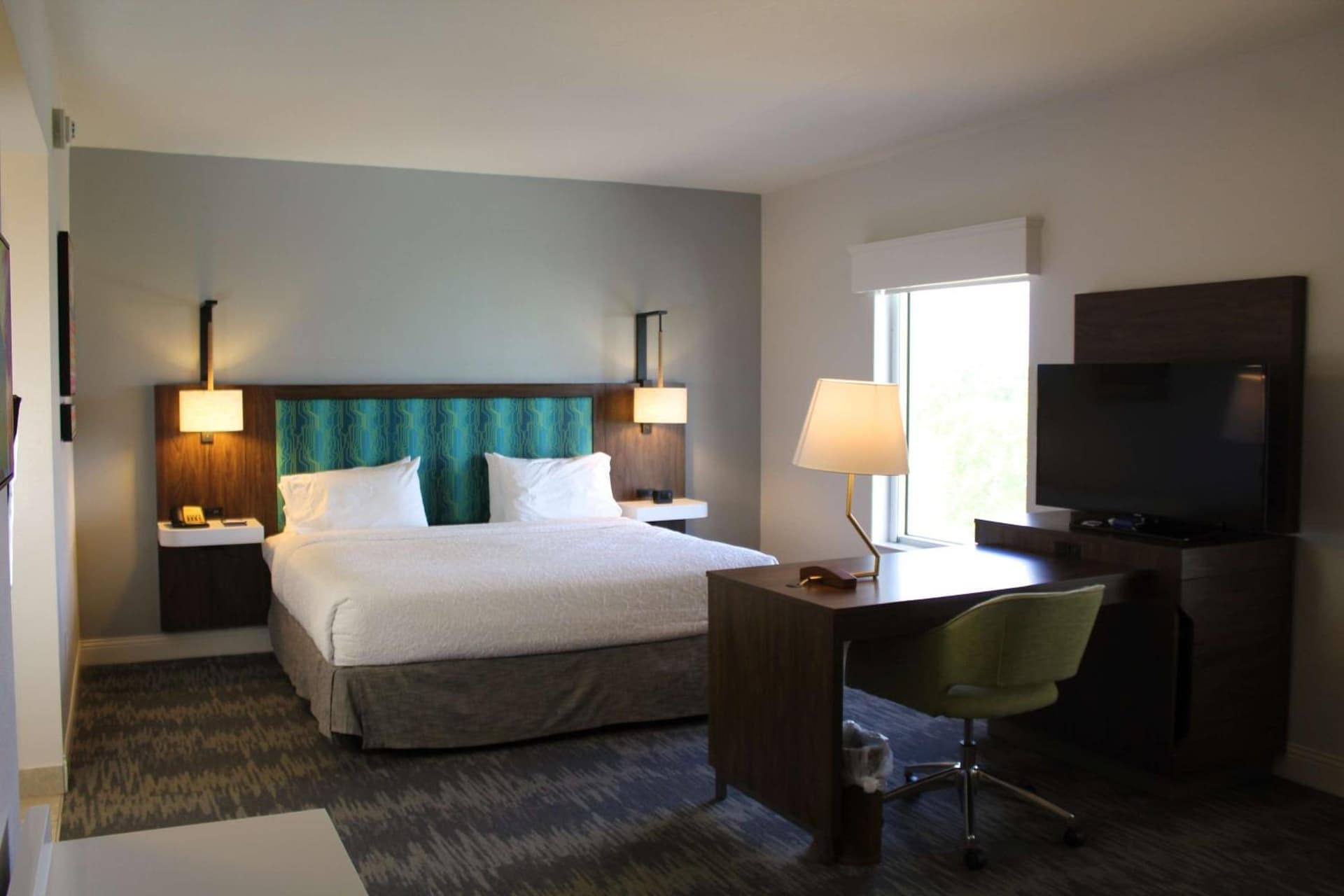 Hampton Inn & Suites Sarasota / Bradenton - Airport gallery photo in Sarasota, FL — image 78