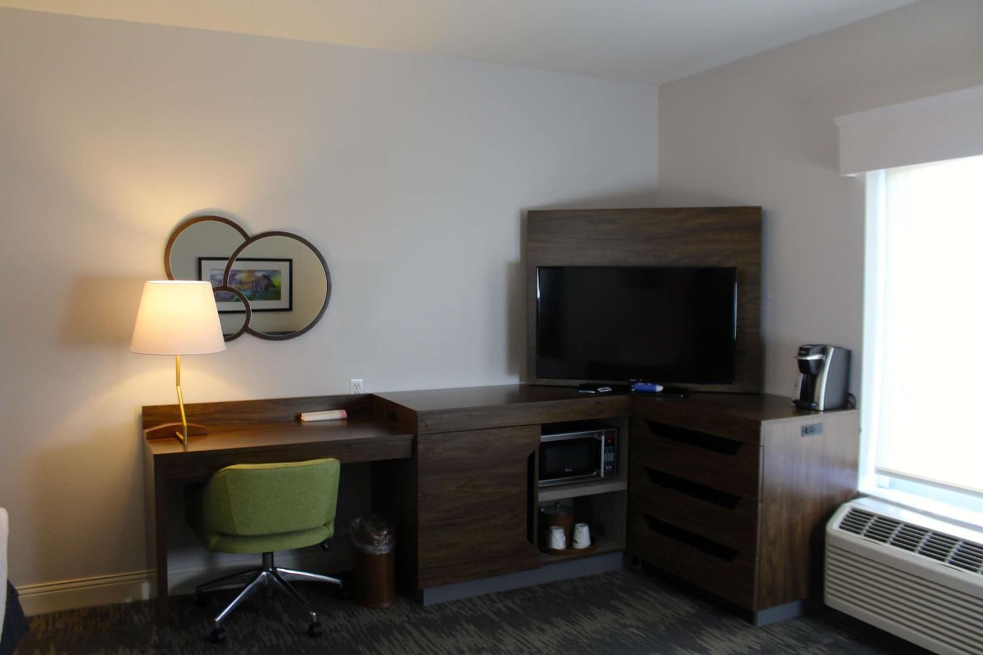 Hampton Inn & Suites Sarasota / Bradenton - Airport gallery photo in Sarasota, FL — image 95