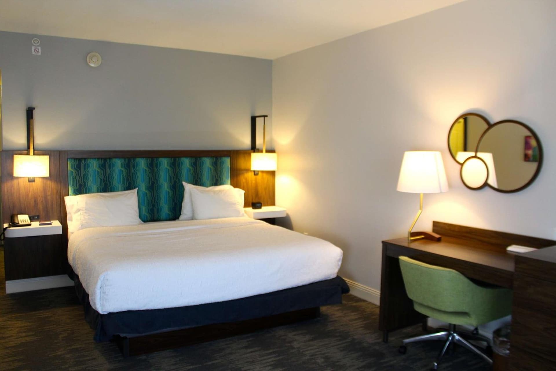 Hampton Inn & Suites Sarasota / Bradenton - Airport gallery photo in Sarasota, FL — image 59