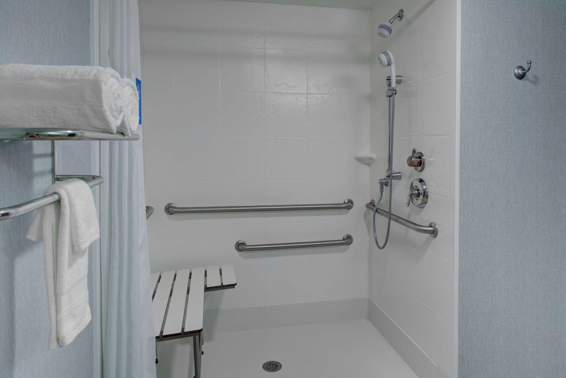 Hampton Inn & Suites Sarasota / Bradenton - Airport gallery photo in Sarasota, FL — image 46