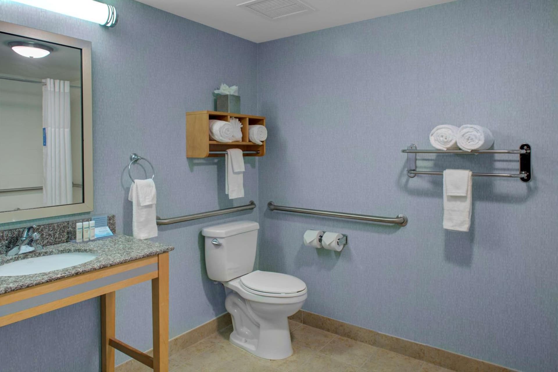Hampton Inn & Suites Sarasota / Bradenton - Airport gallery photo in Sarasota, FL — image 16
