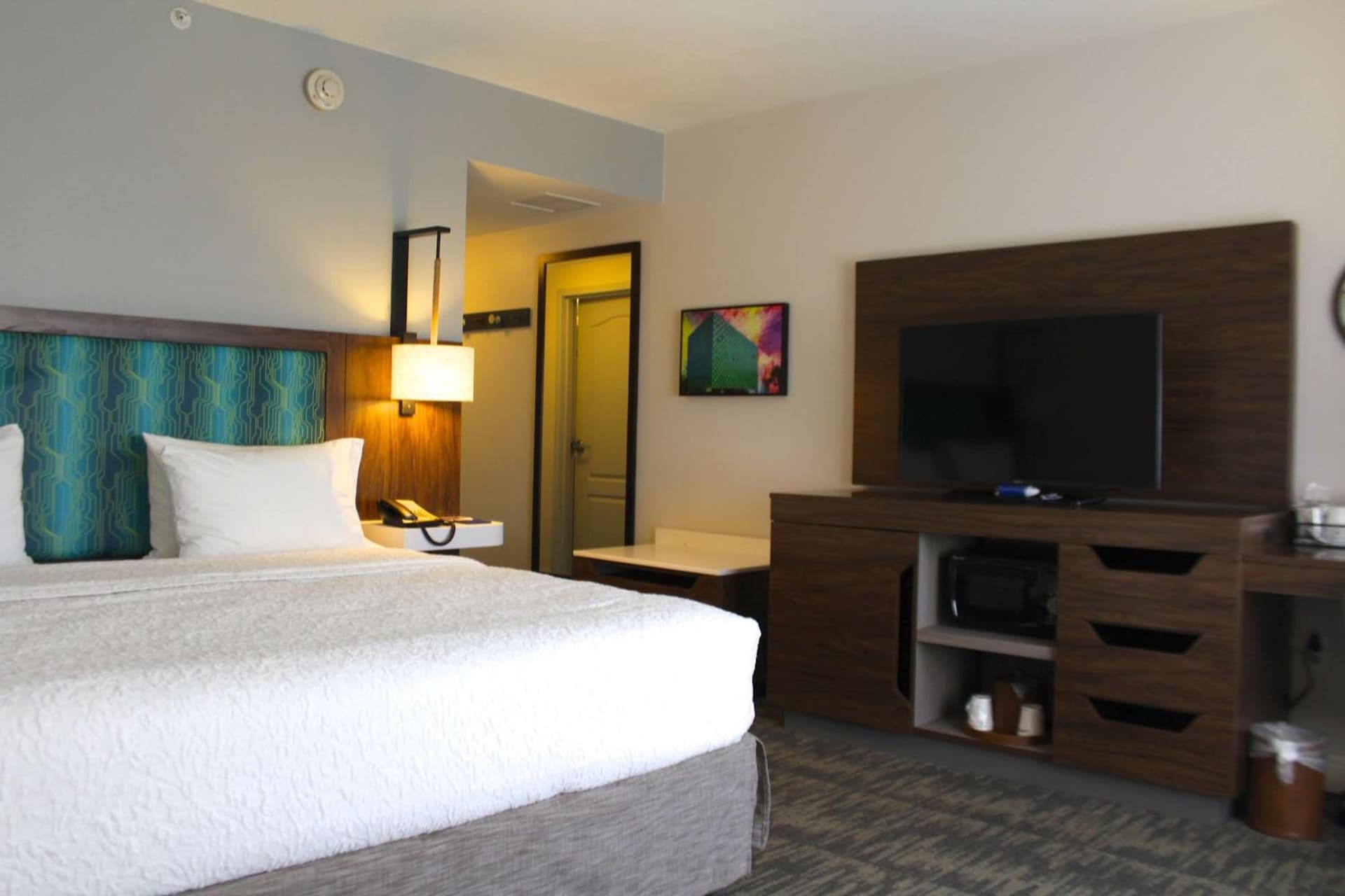 Hampton Inn & Suites Sarasota / Bradenton - Airport gallery photo in Sarasota, FL — image 84