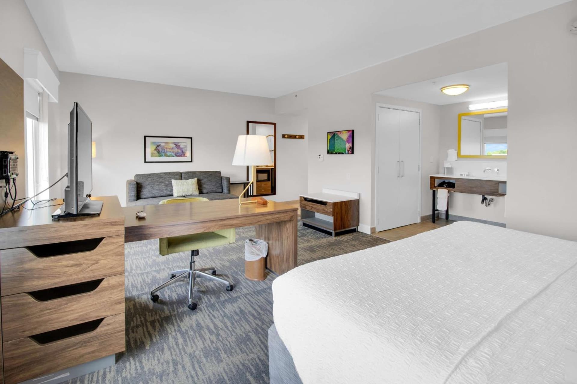 Hampton Inn & Suites Sarasota / Bradenton - Airport gallery photo in Sarasota, FL — image 24