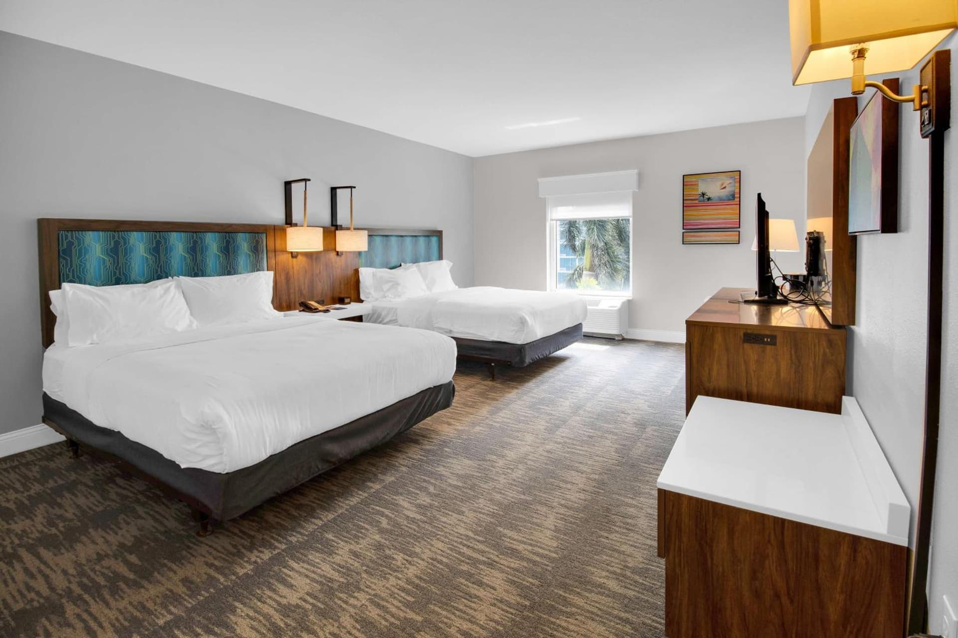 Hampton Inn & Suites Sarasota / Bradenton - Airport gallery photo in Sarasota, FL — image 83