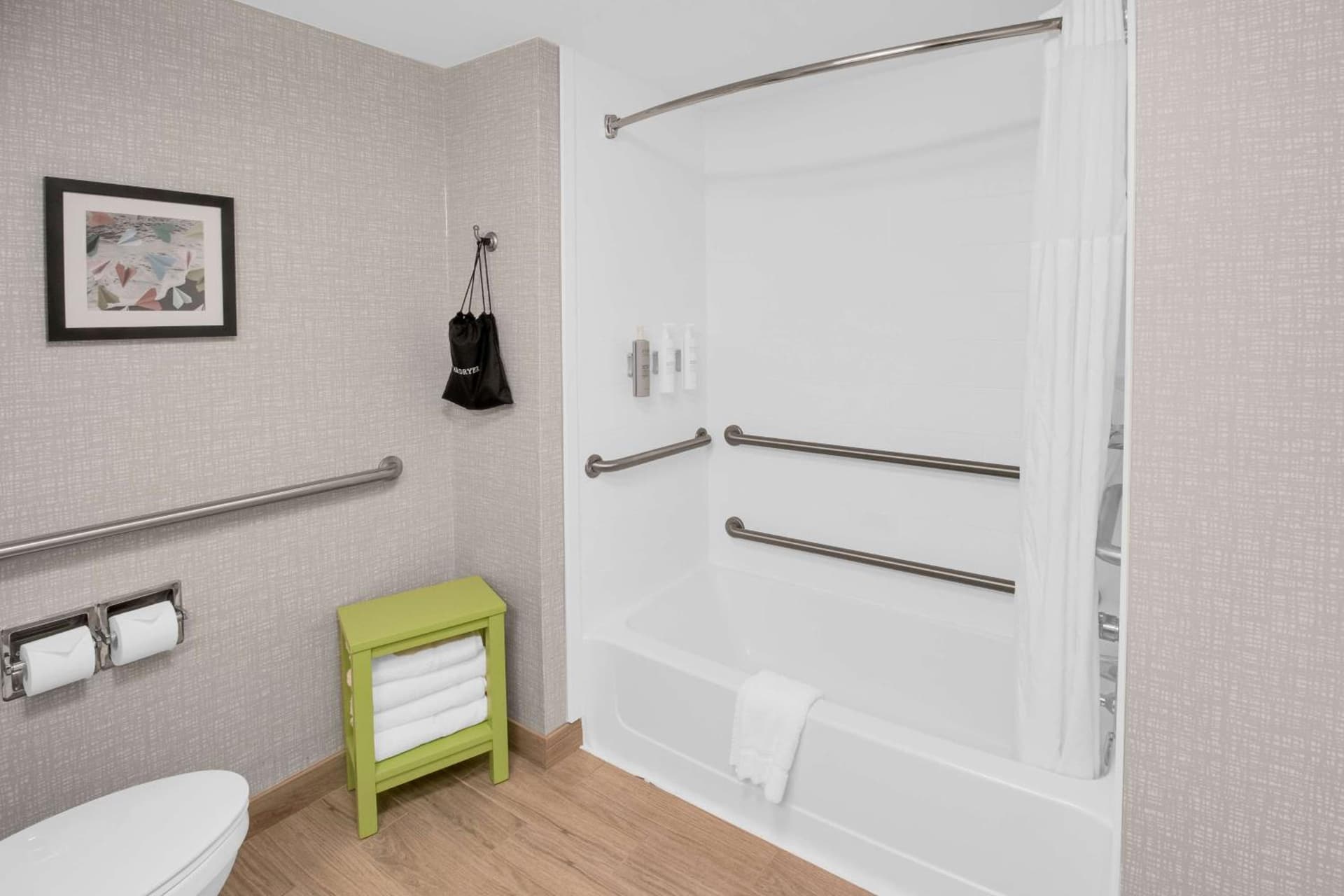 Hampton Inn & Suites Sarasota / Bradenton - Airport gallery photo in Sarasota, FL — image 10
