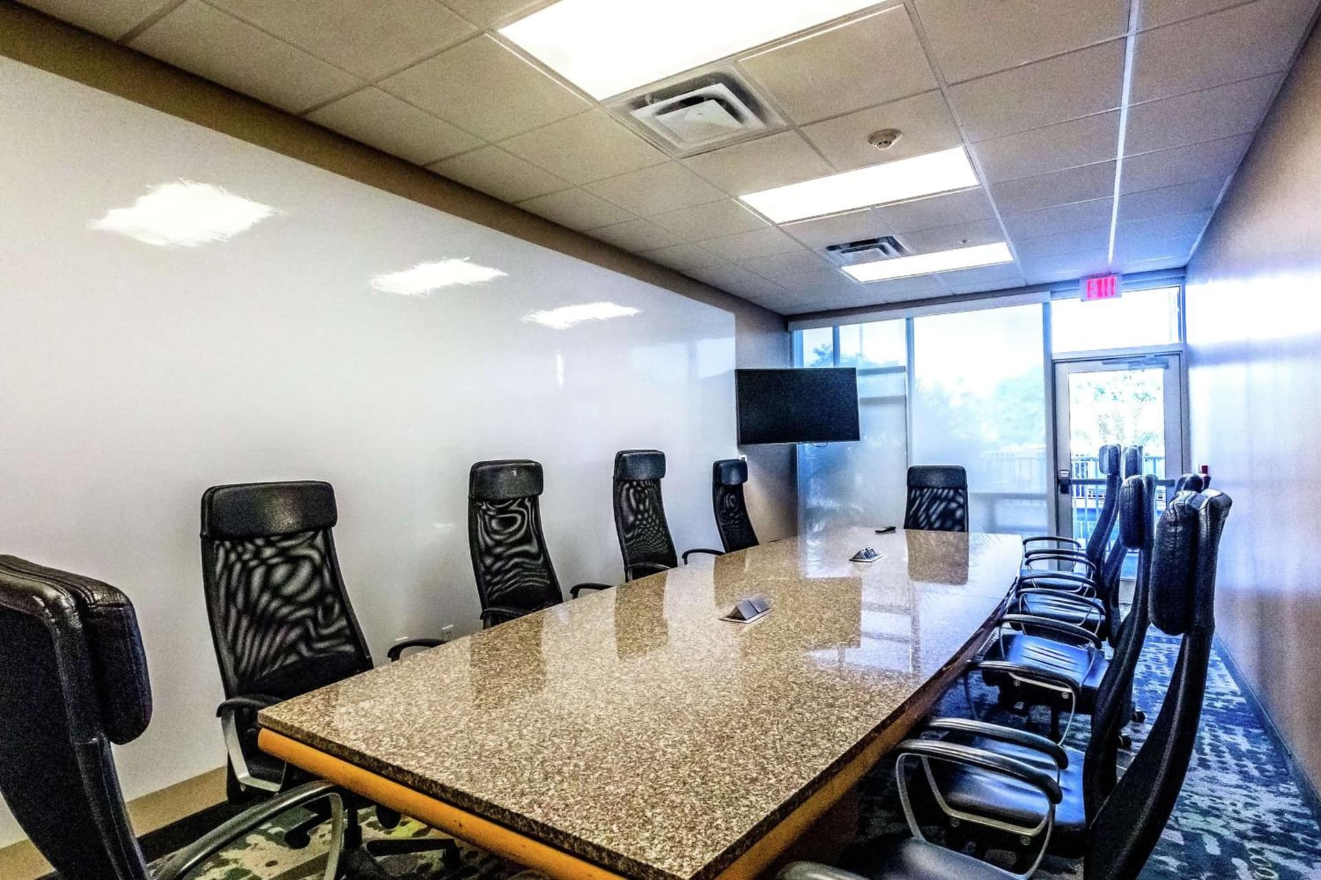 Hampton Inn & Suites Sarasota / Bradenton - Airport gallery photo in Sarasota, FL — image 102