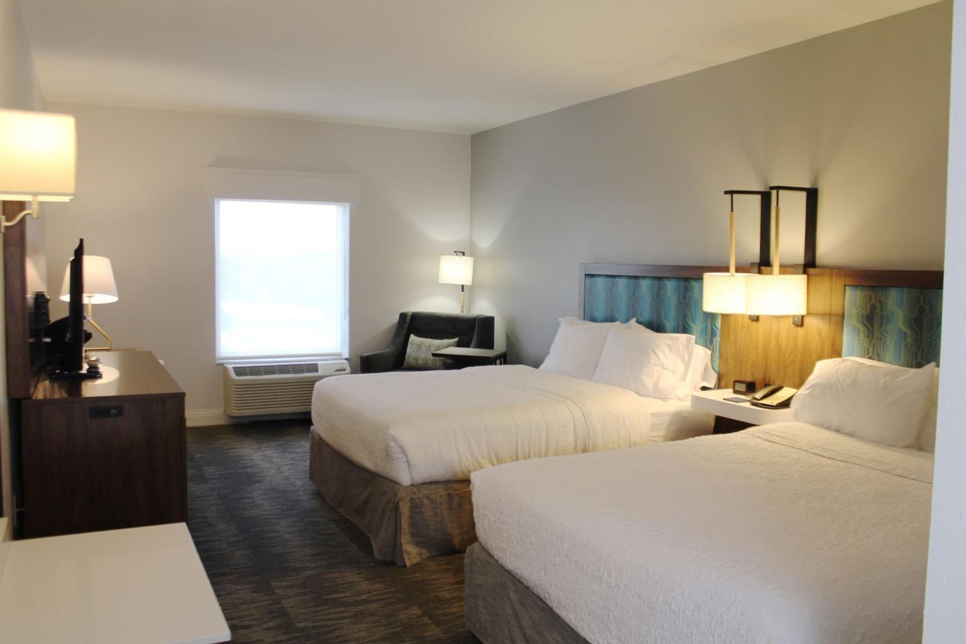Hampton Inn & Suites Sarasota / Bradenton - Airport gallery photo in Sarasota, FL — image 23